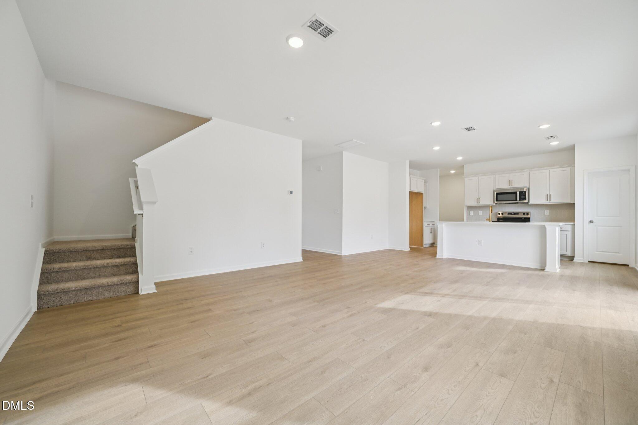 6640 Chillingham Drive Property Photo 9
