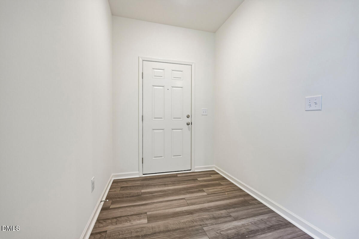 830 Hanford Landing Drive Property Photo 3