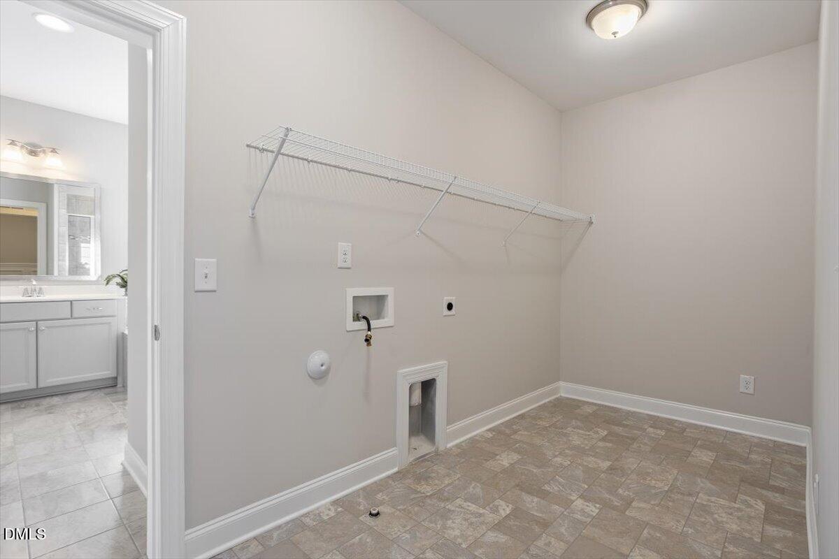 104 Evans Crest Lane Property Photo 35