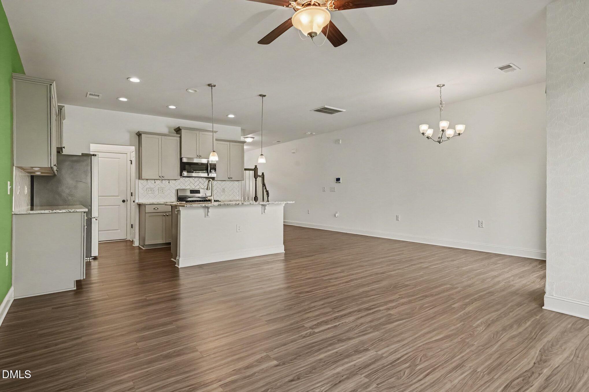 1004 Azimuth Drive Property Photo 6