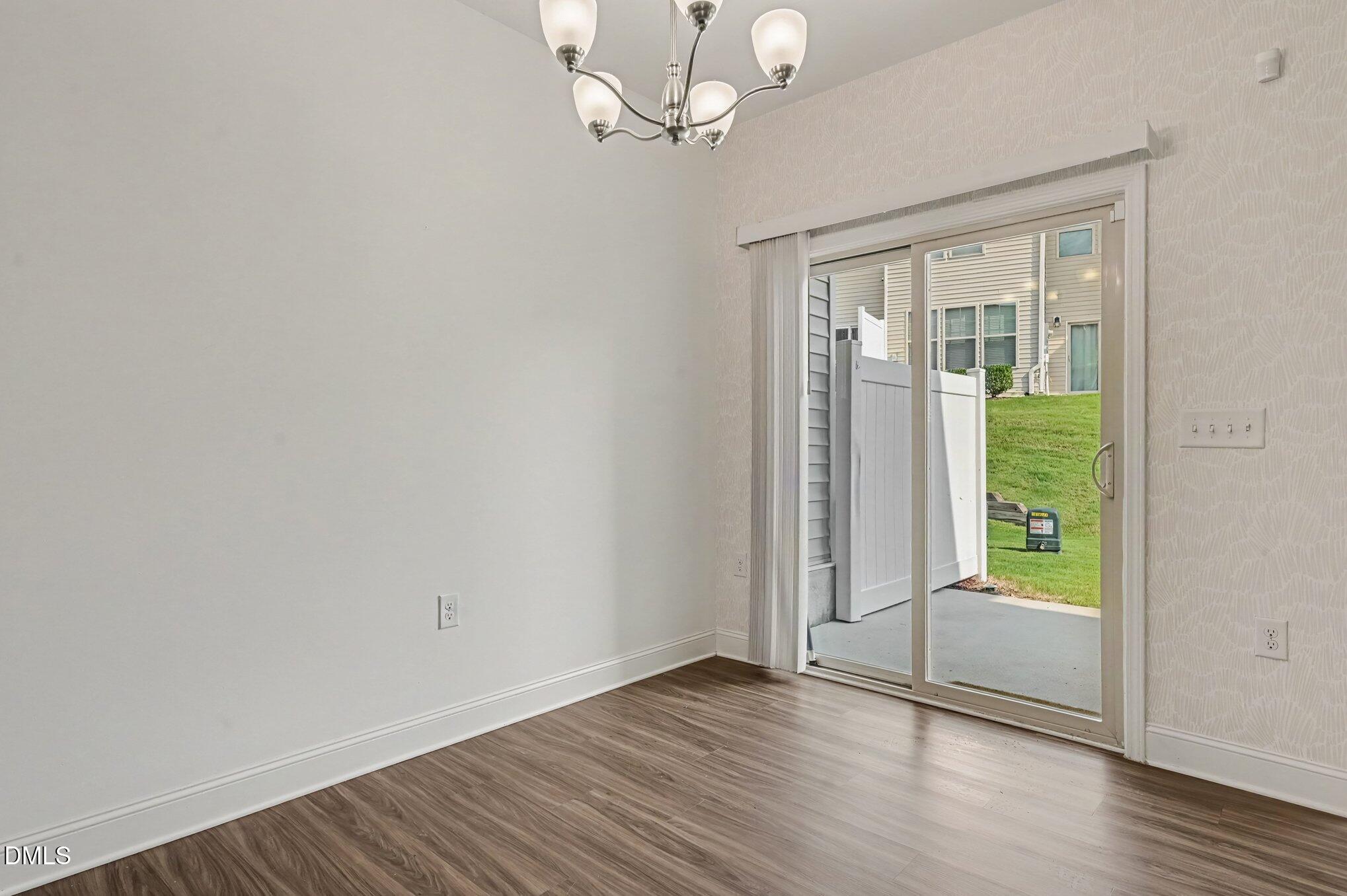 1004 Azimuth Drive Property Photo 13