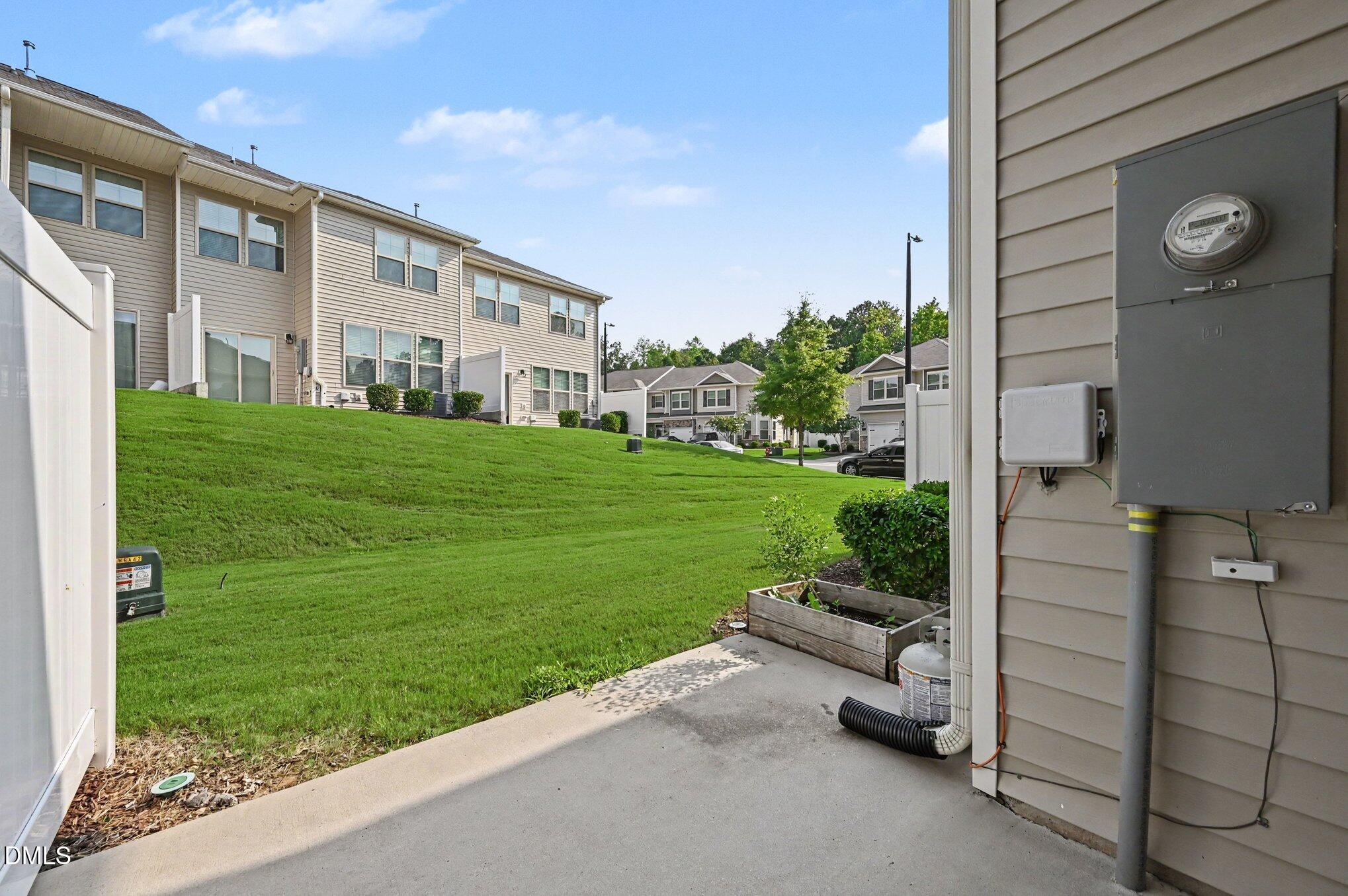 1004 Azimuth Drive Property Photo 35