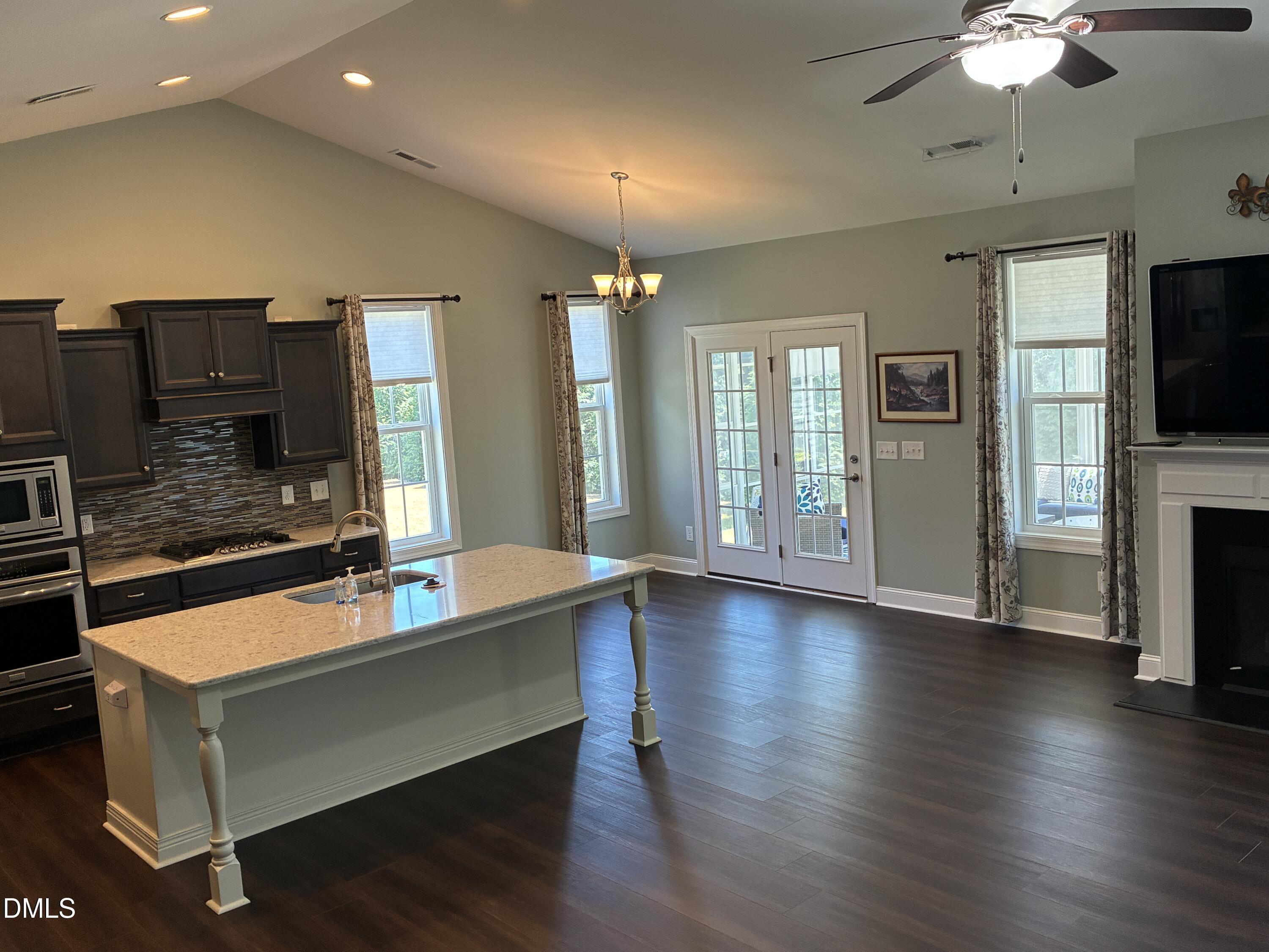 904 Traditions Ridge Drive Property Photo 6