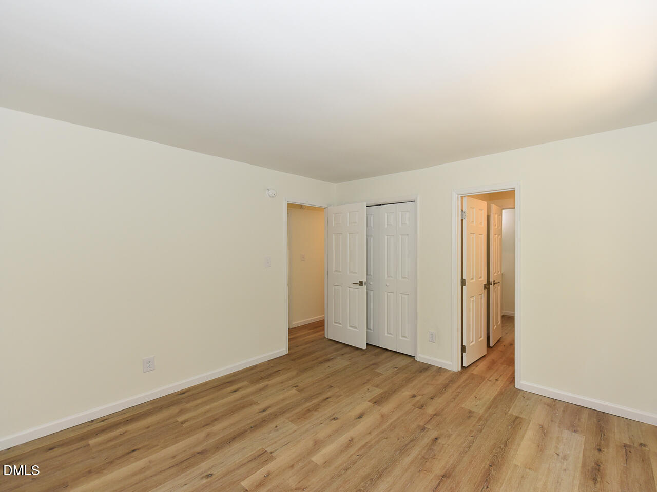 939 Cheves Road Property Photo 12