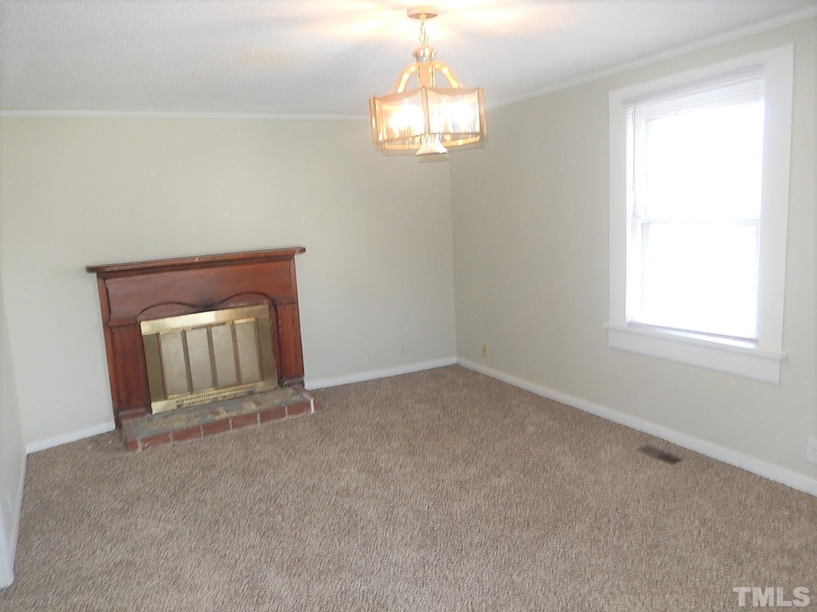 1015 Oberlin Road Property Photo 2