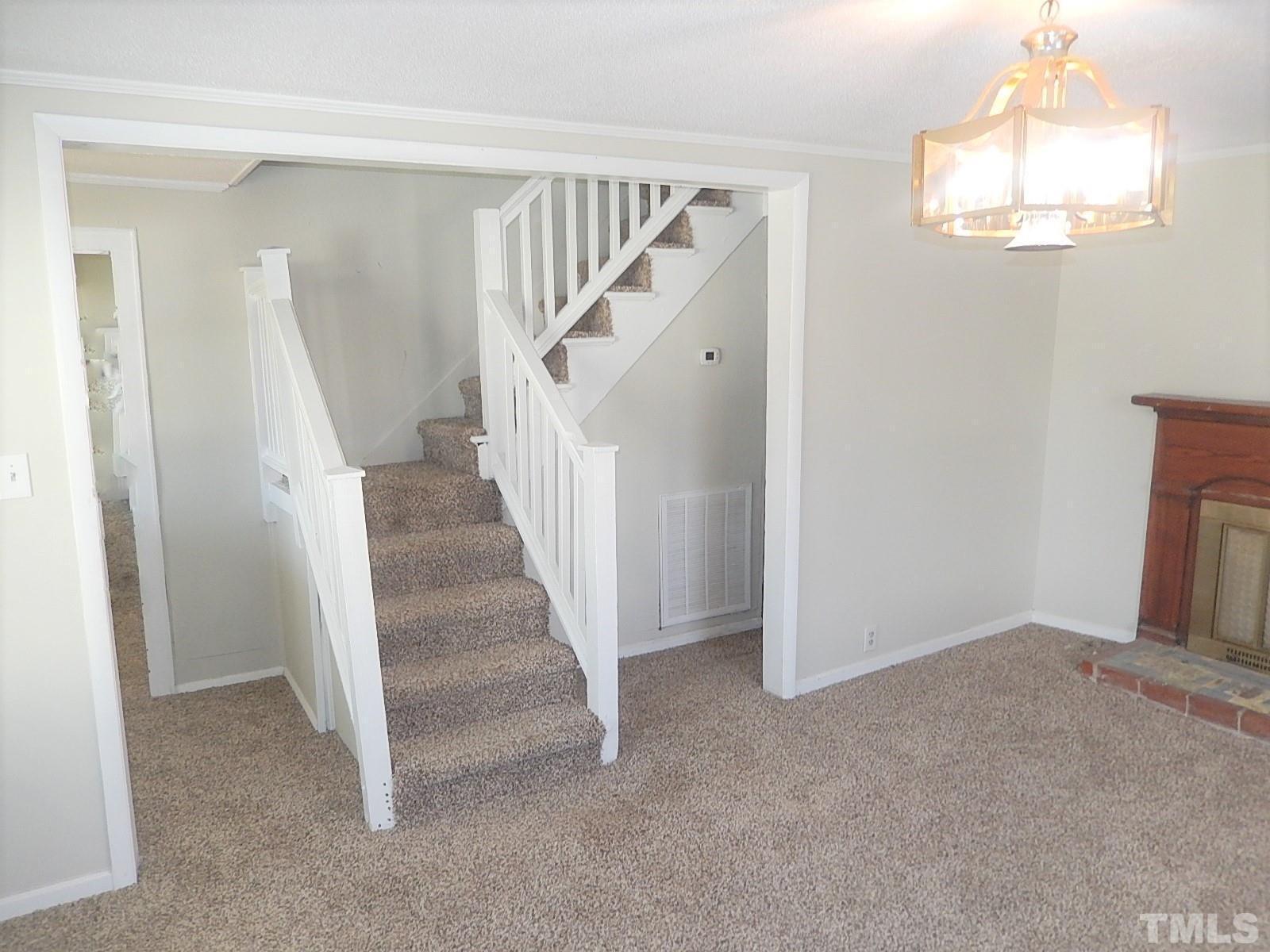 1015 Oberlin Road Property Photo 3