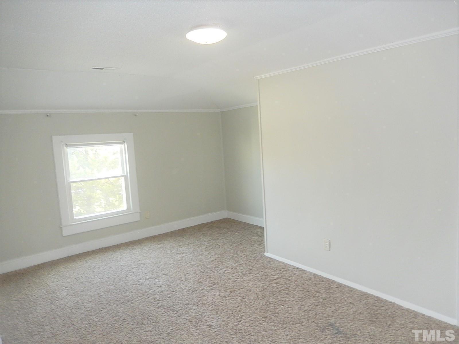 1015 Oberlin Road Property Photo 14
