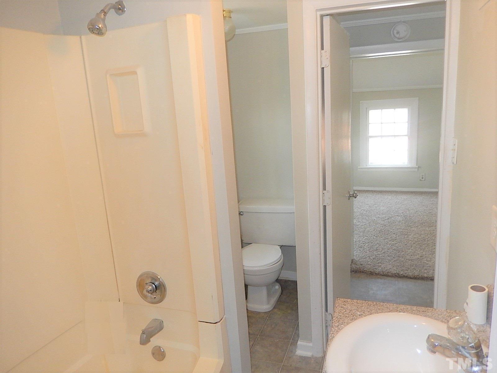 1015 Oberlin Road Property Photo 19
