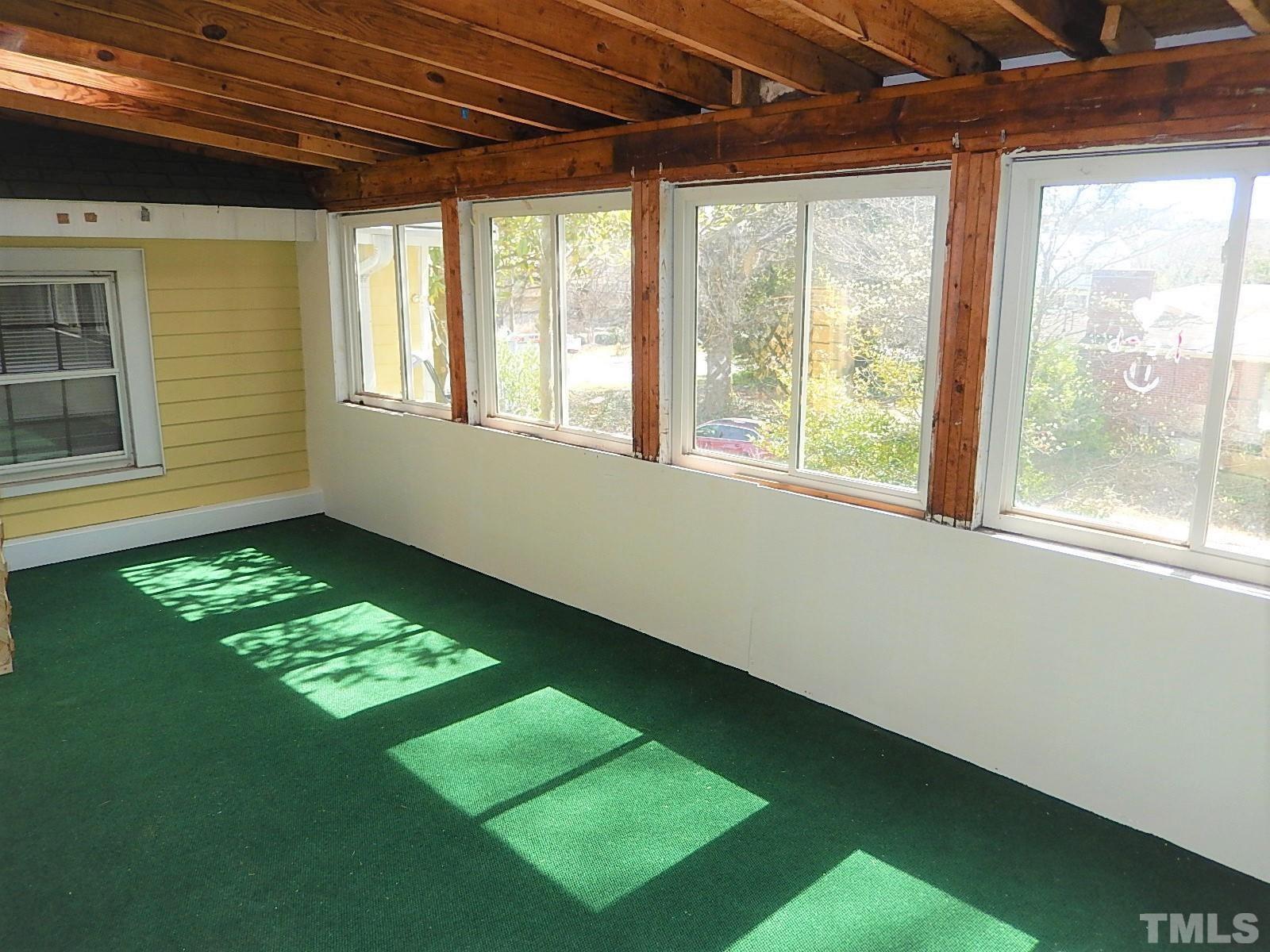 1015 Oberlin Road Property Photo 21