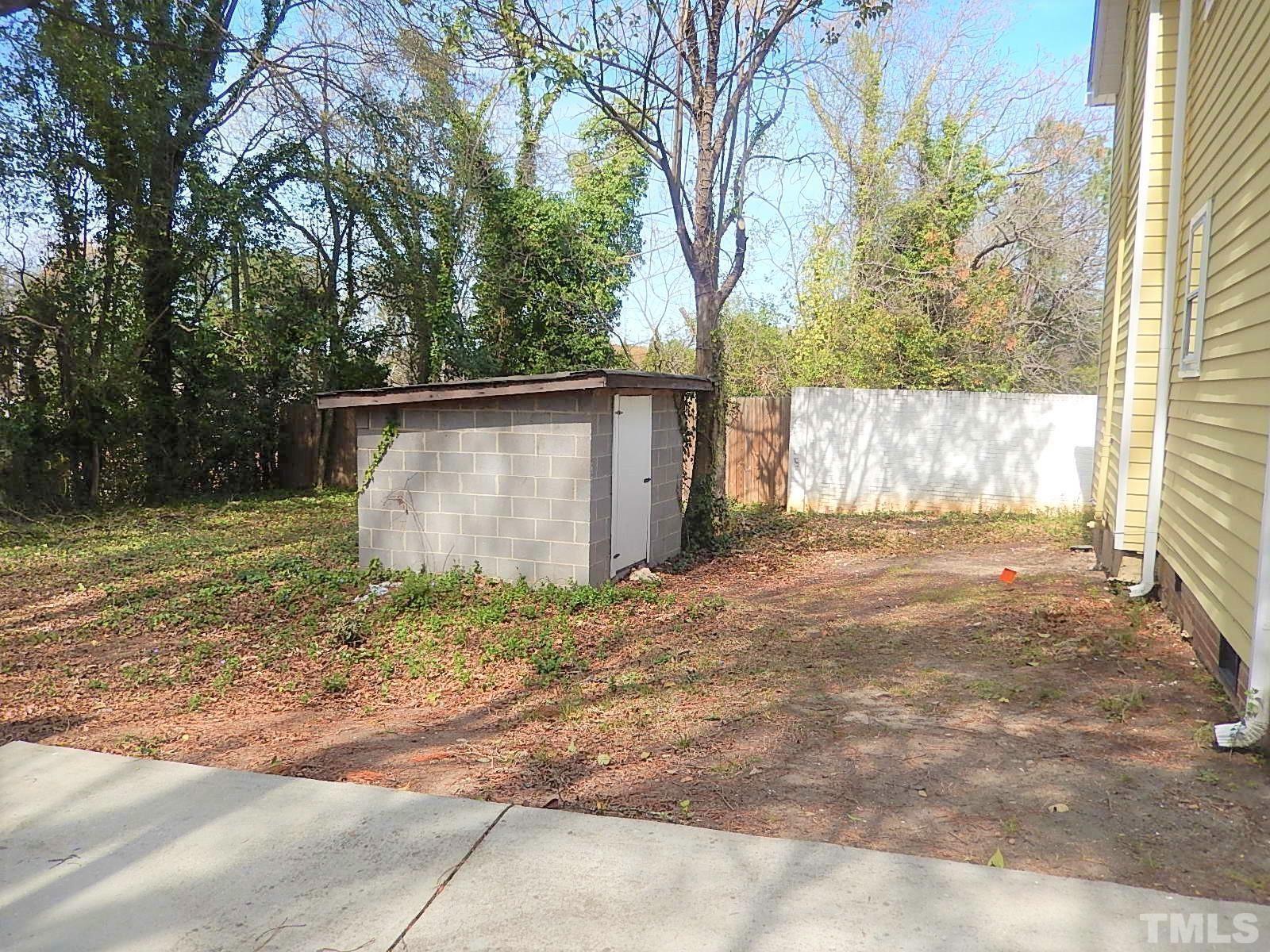 1015 Oberlin Road Property Photo 23