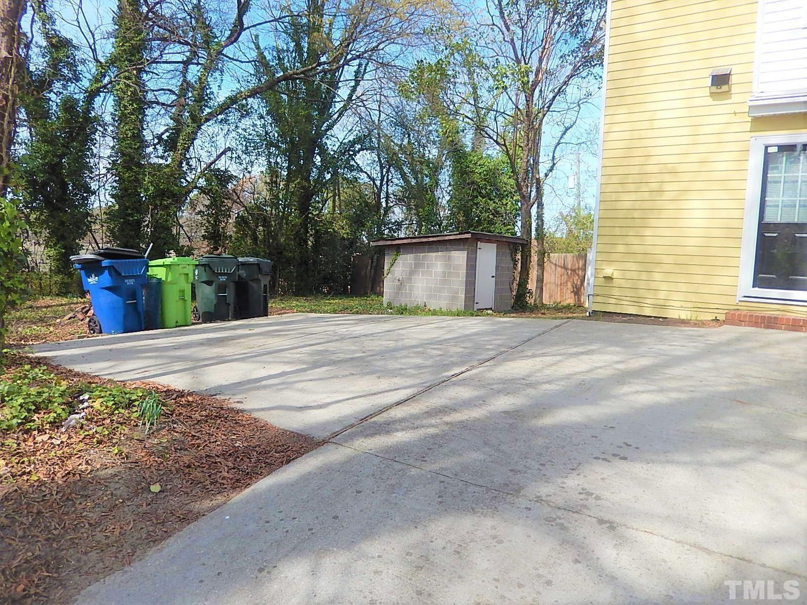1015 Oberlin Road Property Photo 25