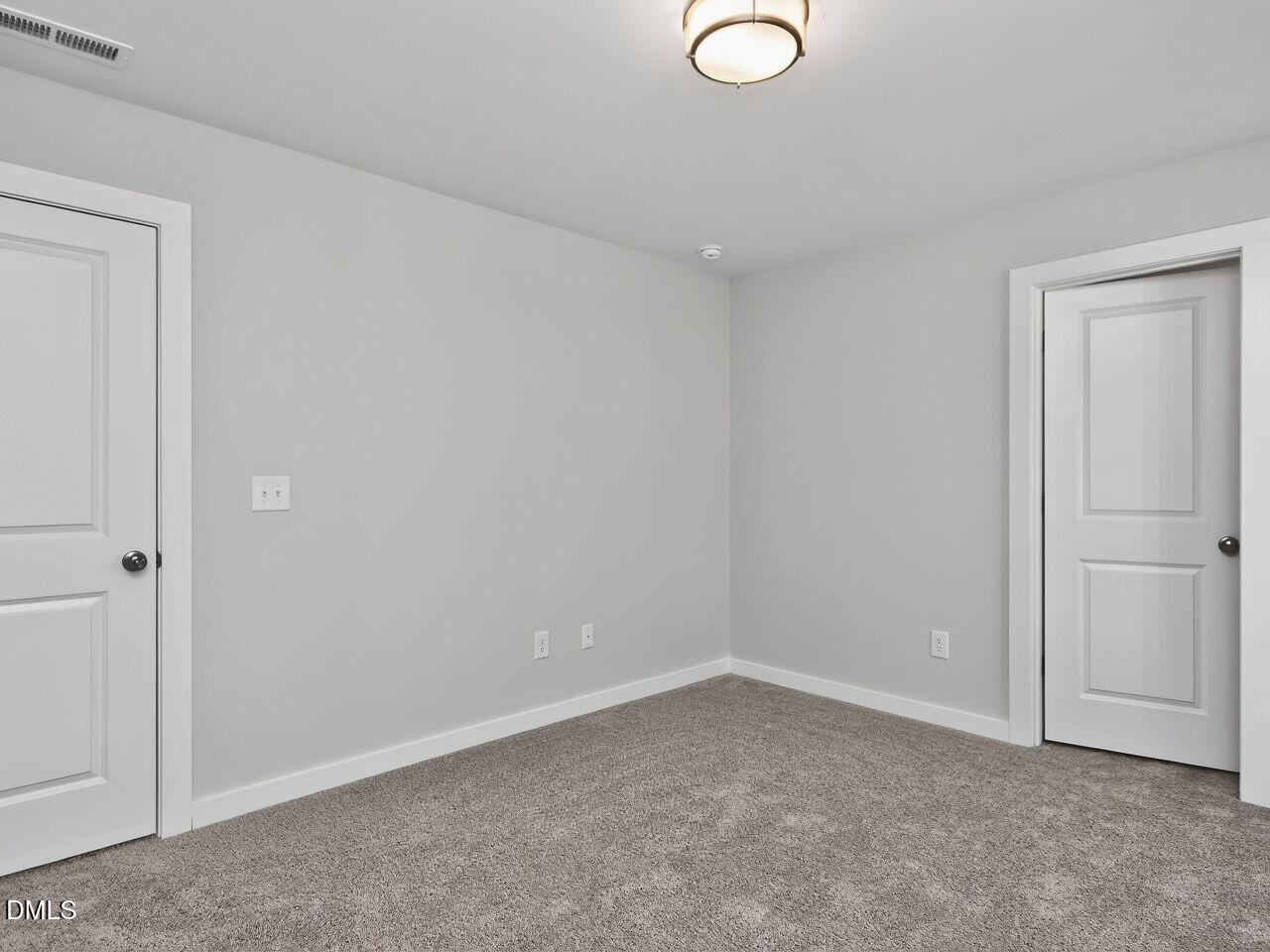 116 N Village Parkway Property Photo 34