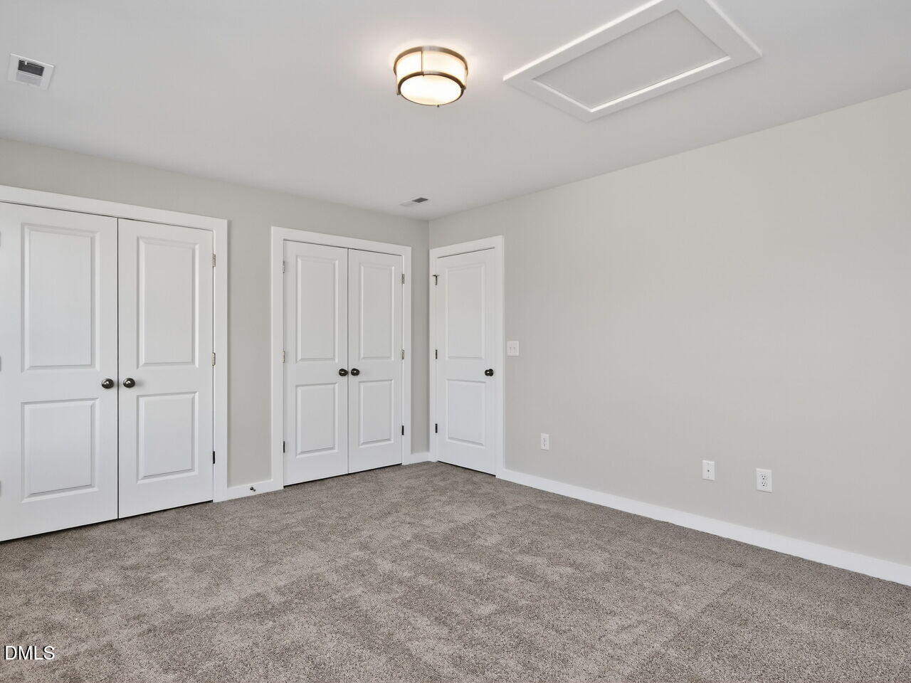 116 N Village Parkway Property Photo 37