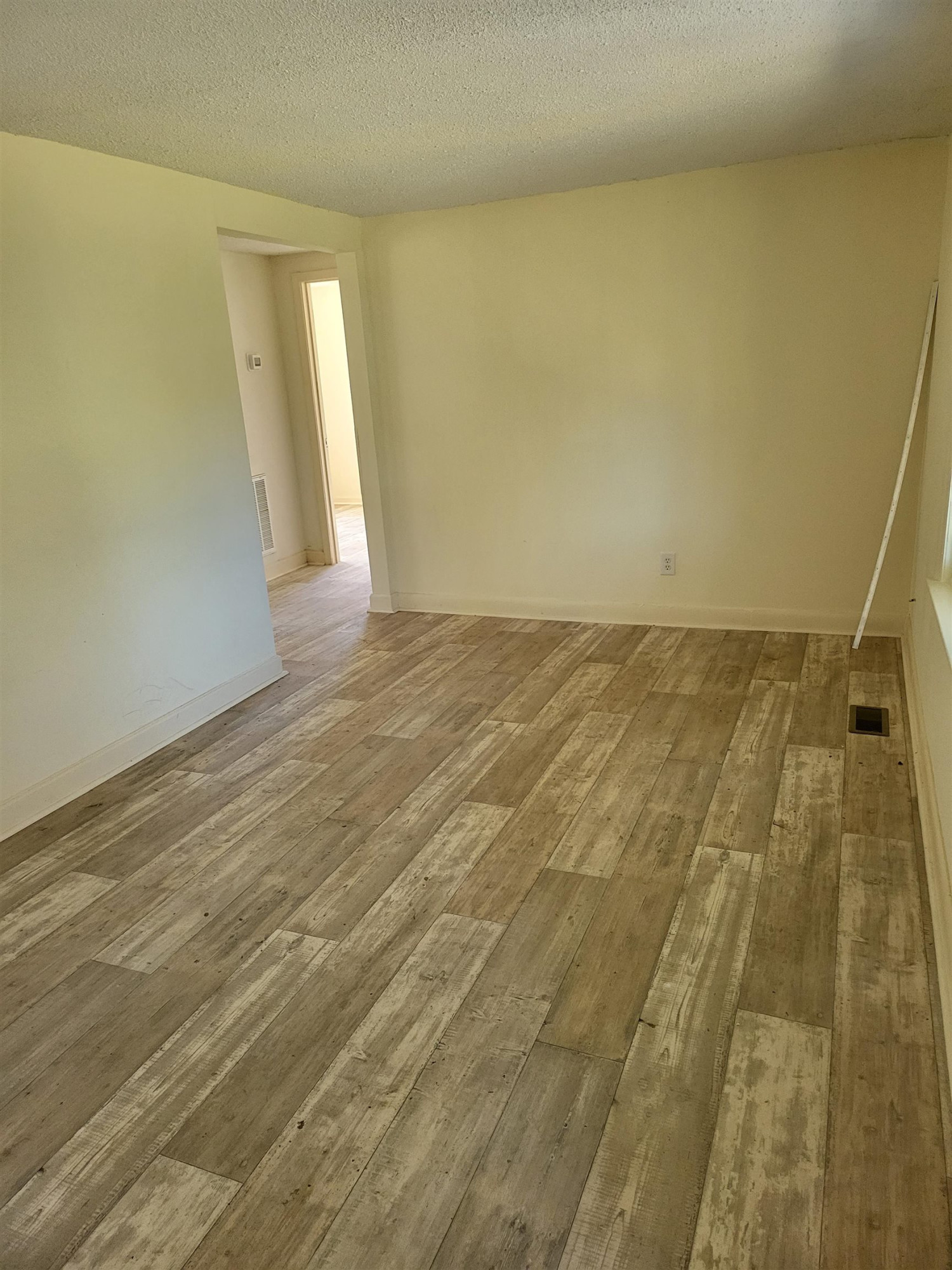 511 Royal Street Property Photo 6