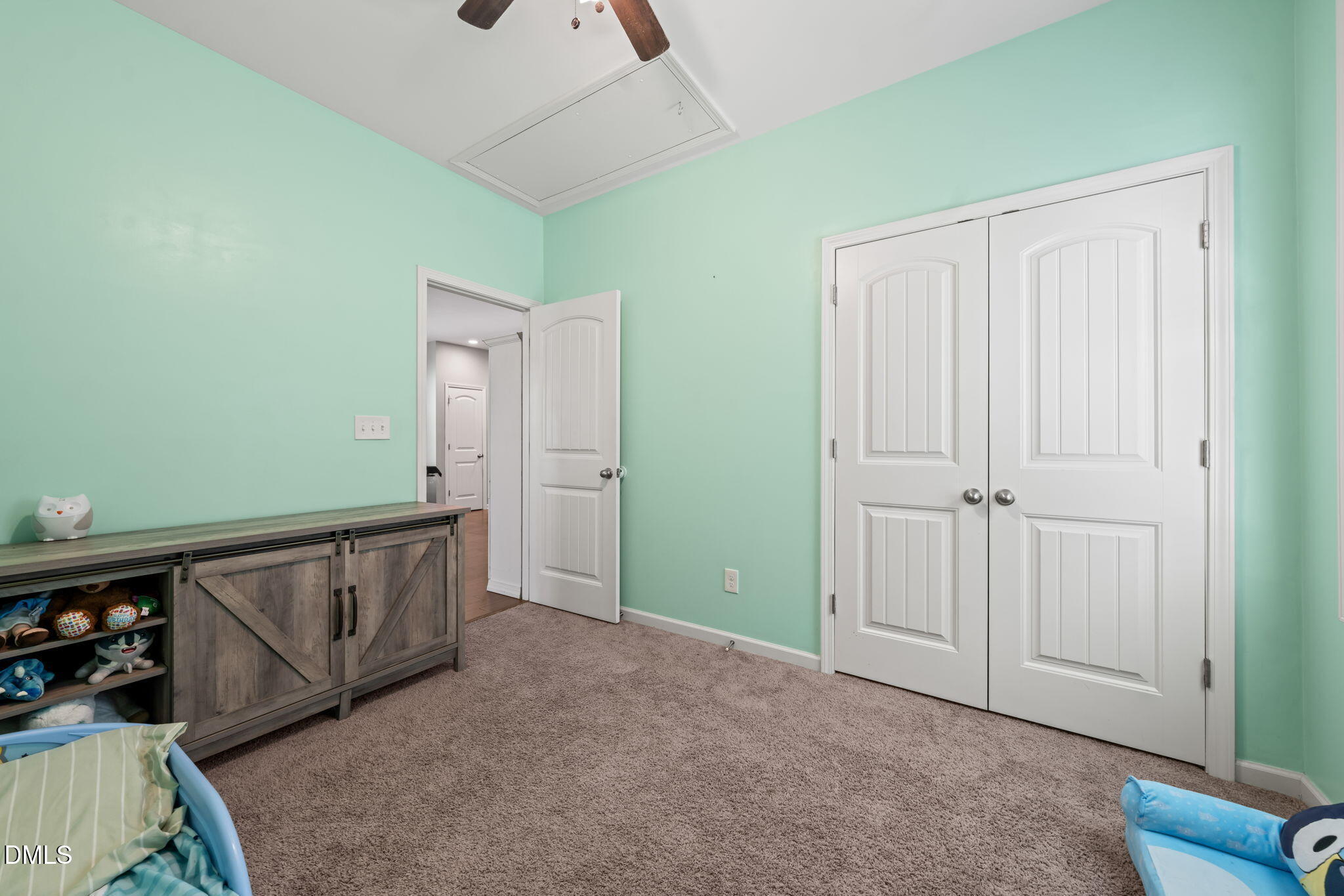 303 Bella Square Property Photo 14