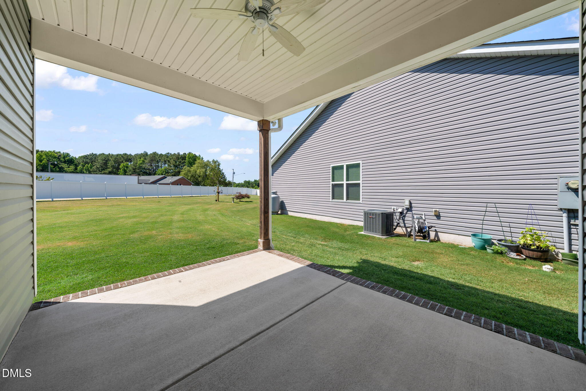 303 Bella Square Property Photo 21