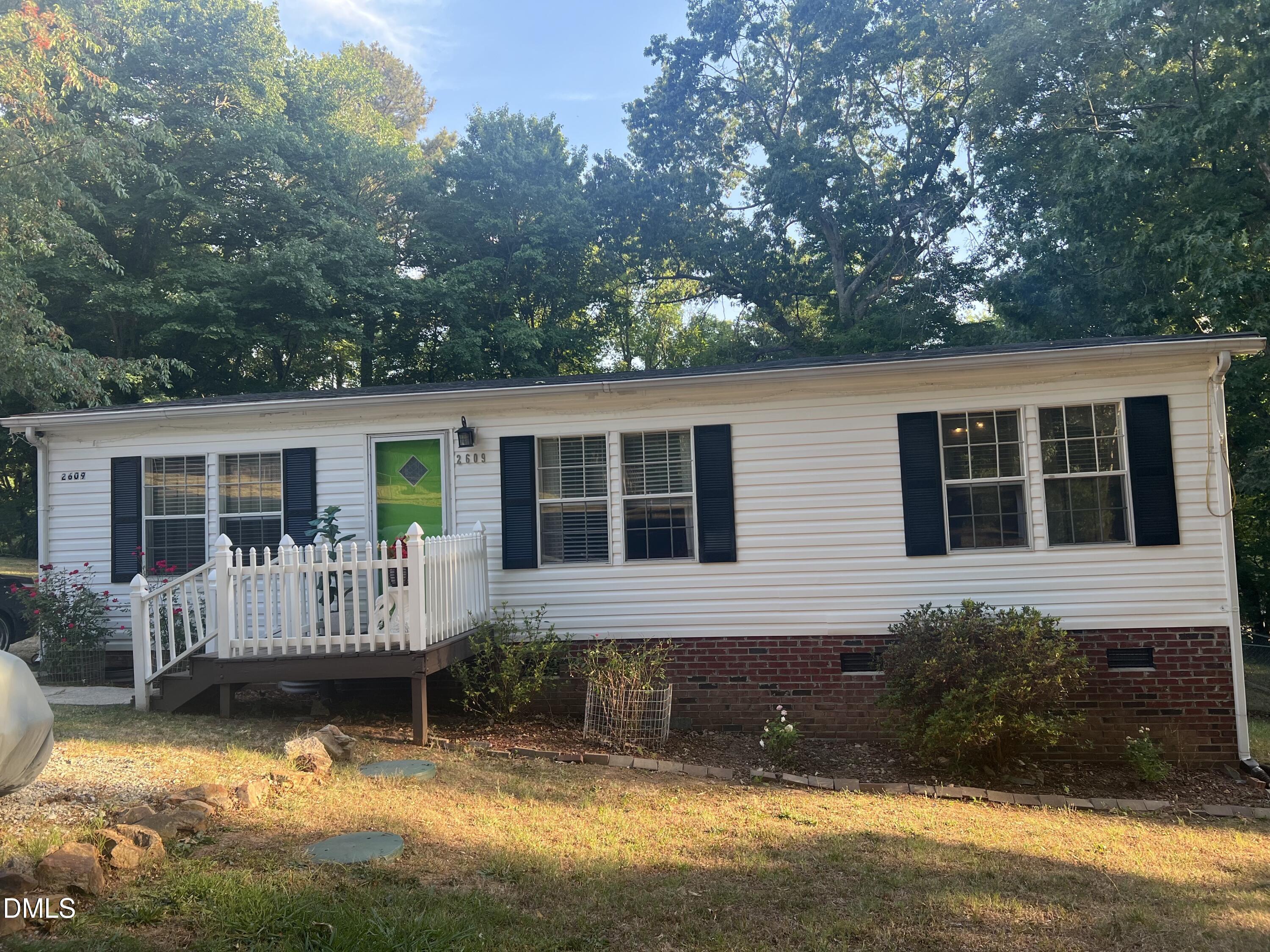 2609 Lannie Drive Property Photo 1