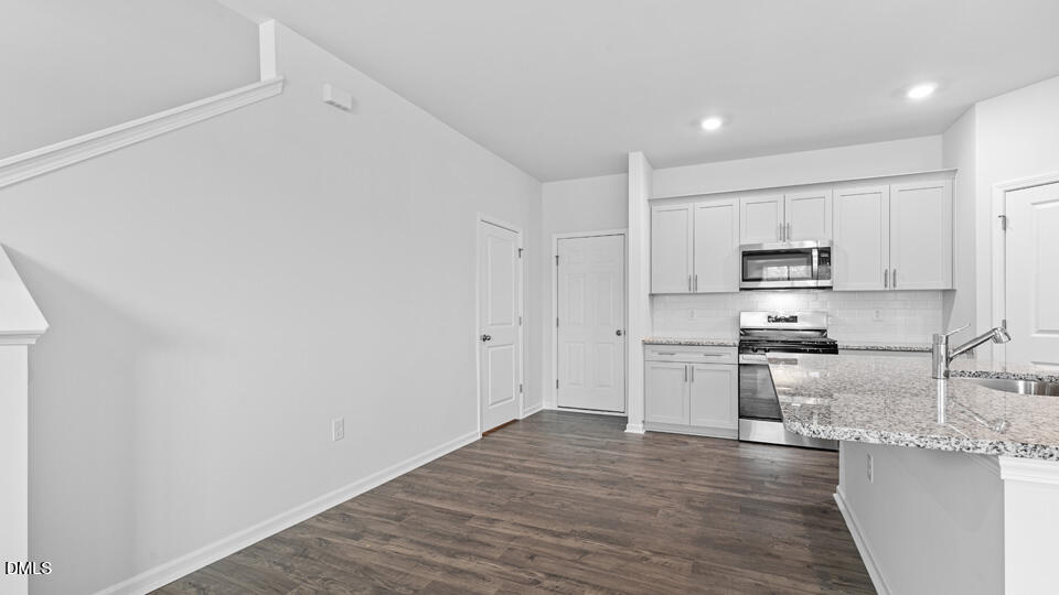 905 Sculptor Street Property Photo 12