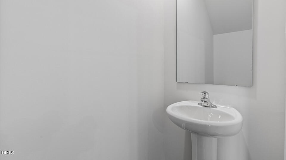 905 Sculptor Street Property Photo 15