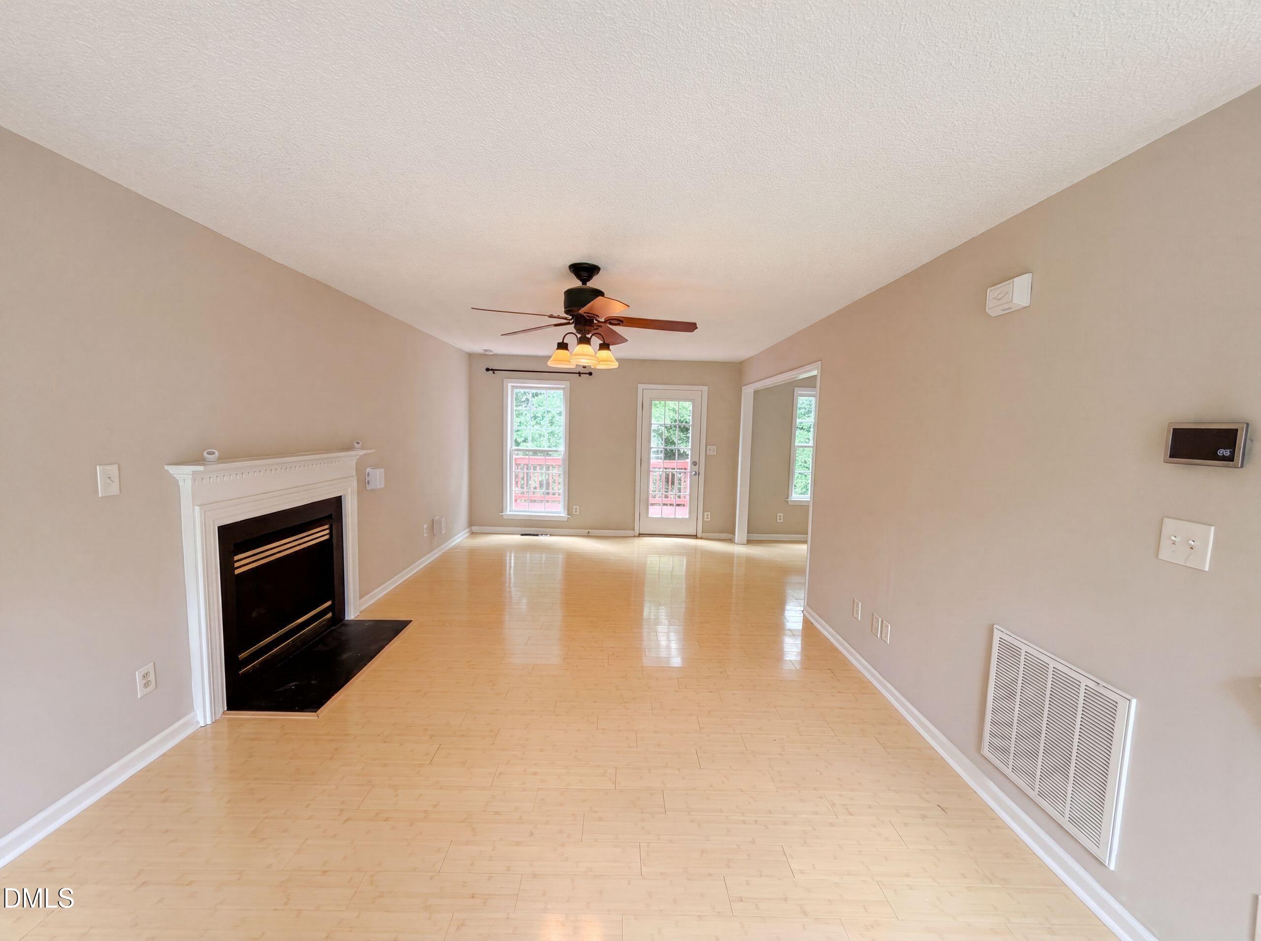 128 Morena Drive Property Photo 3