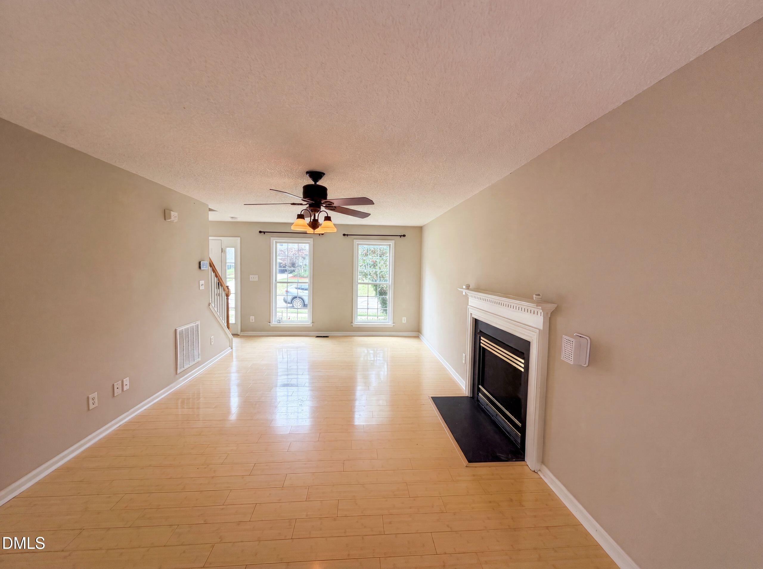 128 Morena Drive Property Photo 6