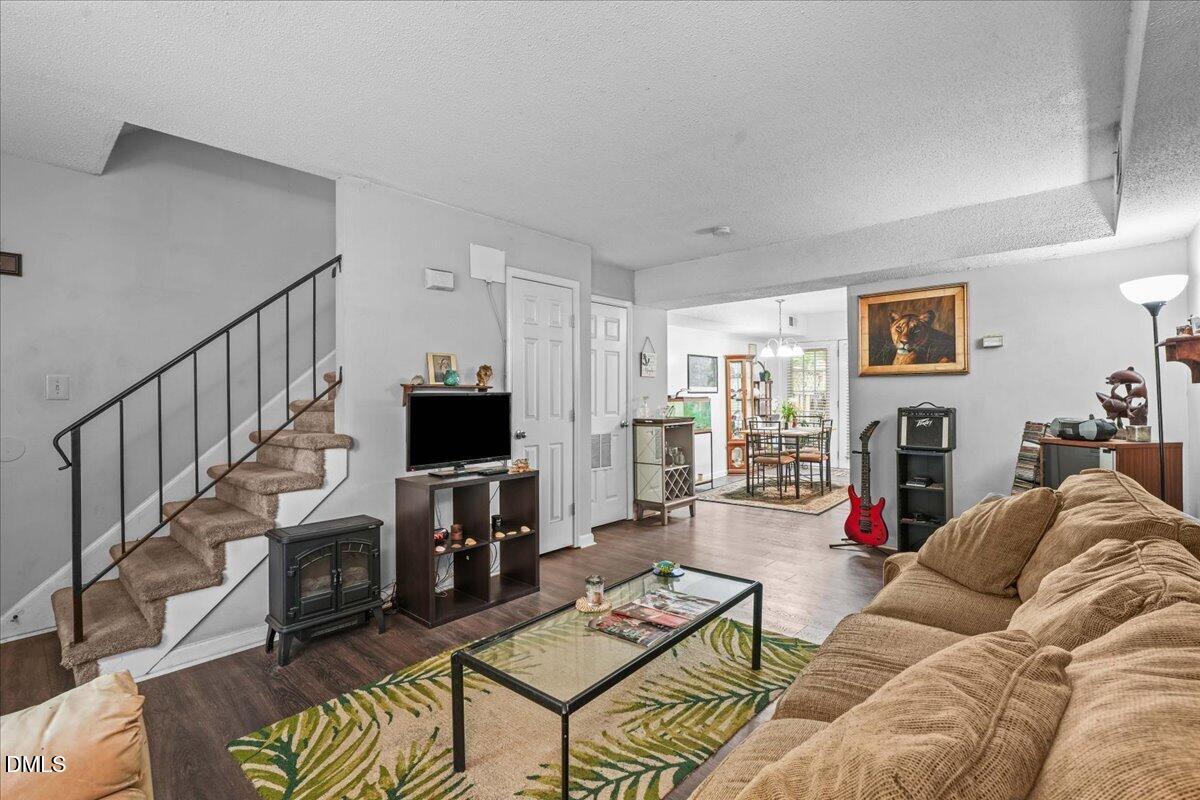 4700 Blue Bird Court B Property Photo 1