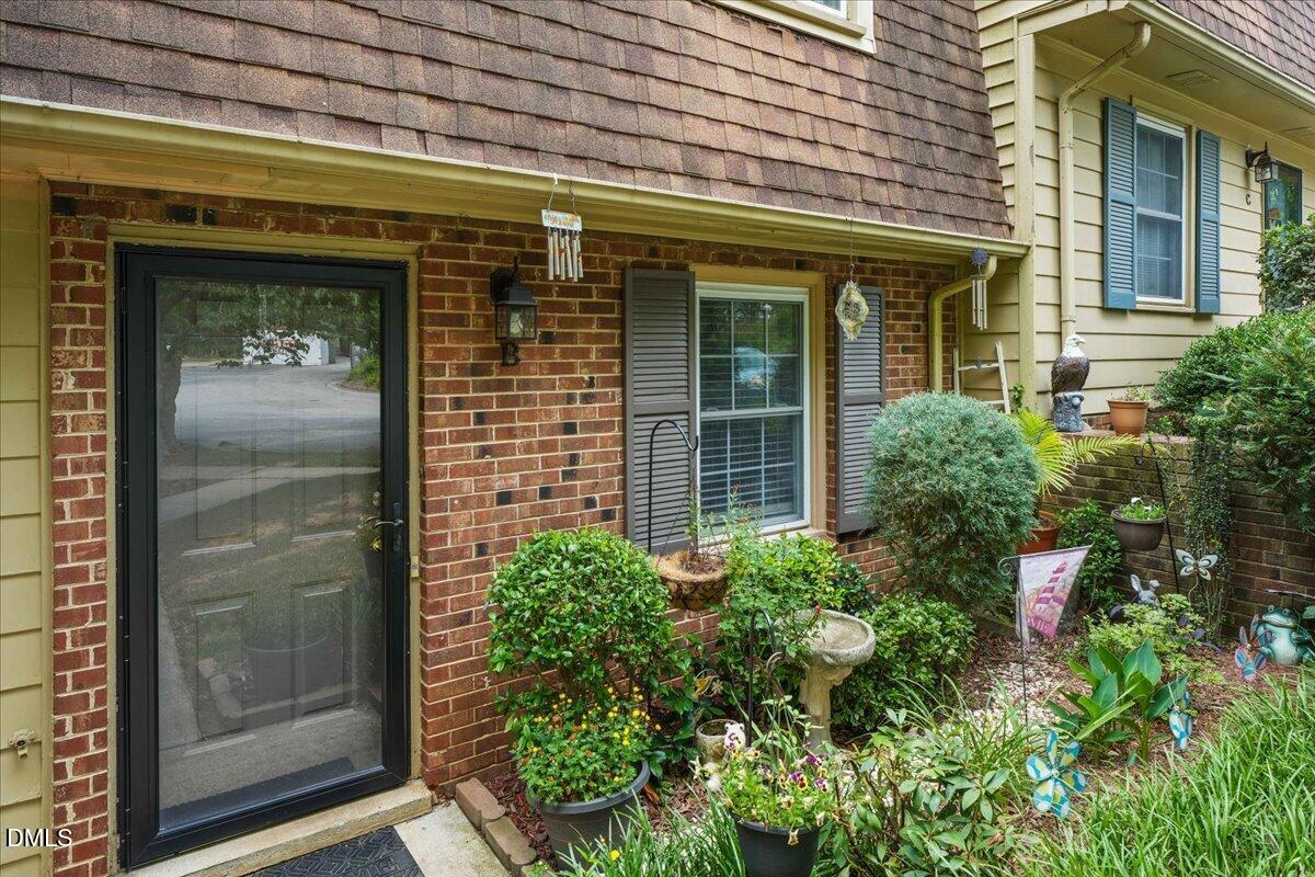 4700 Blue Bird Court B Property Photo 2