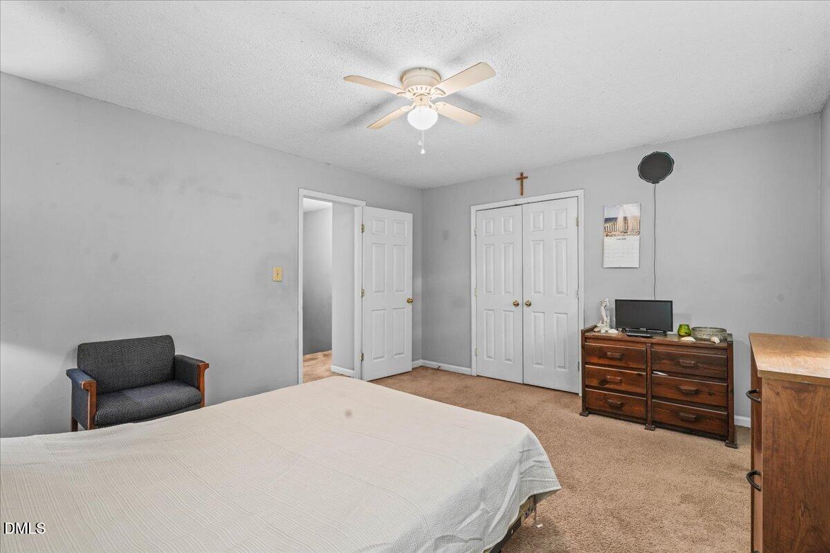 4700 Blue Bird Court B Property Photo 16