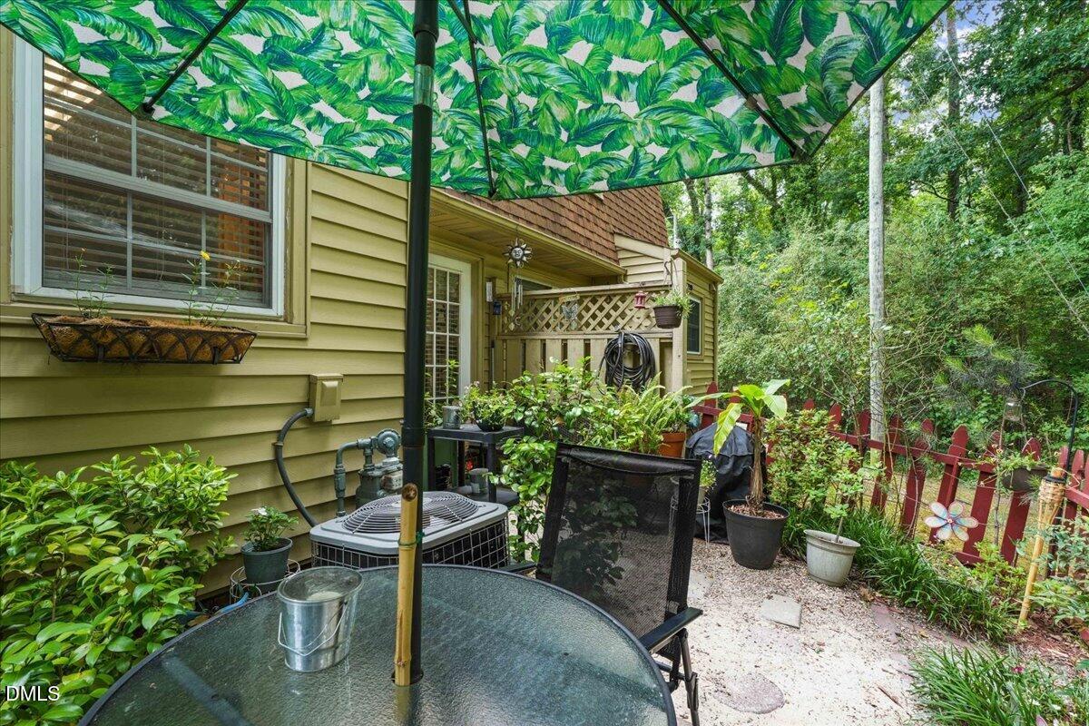 4700 Blue Bird Court B Property Photo 37