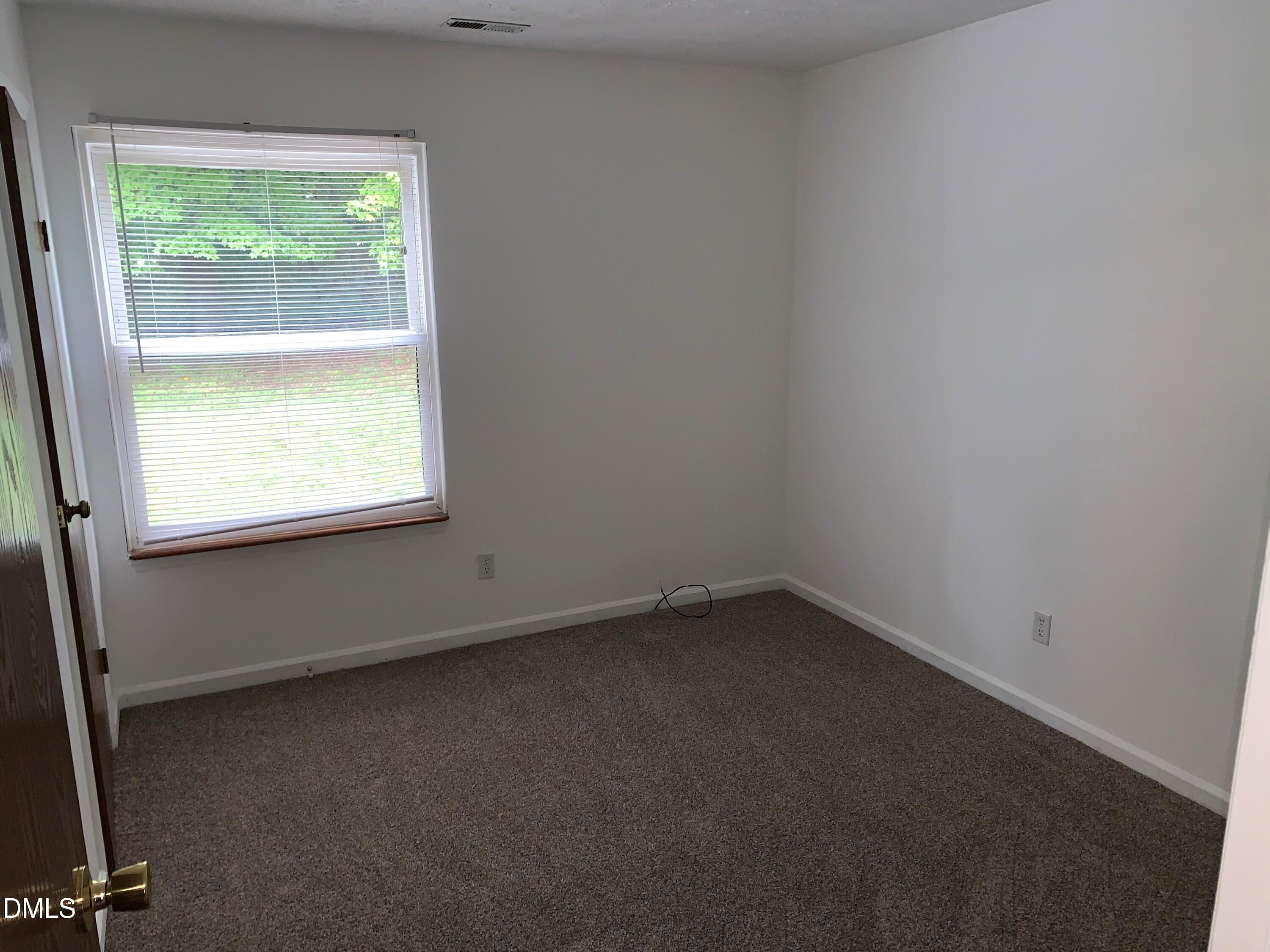 2600 Courier Court Property Photo 9