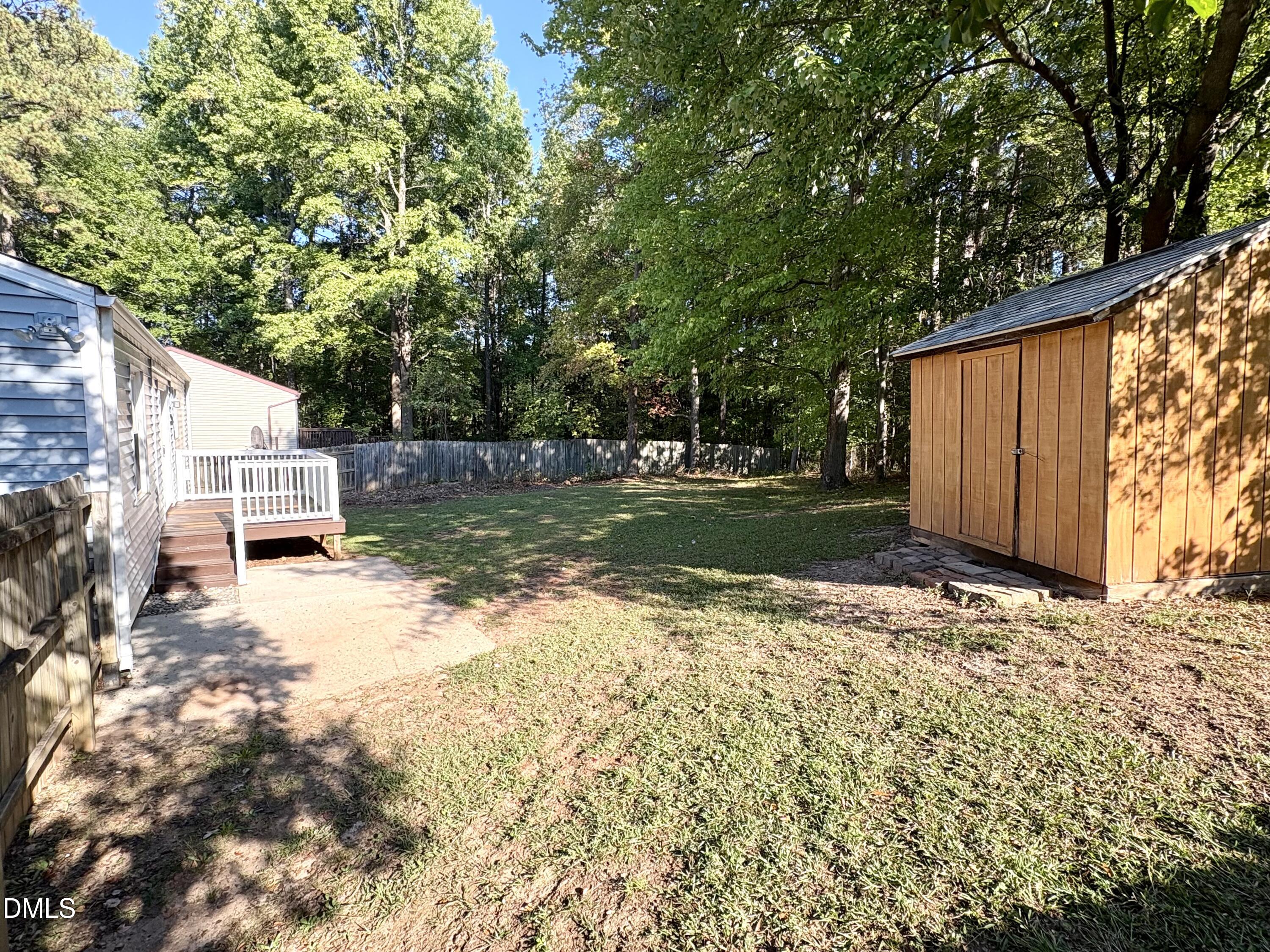 2600 Courier Court Property Photo 28