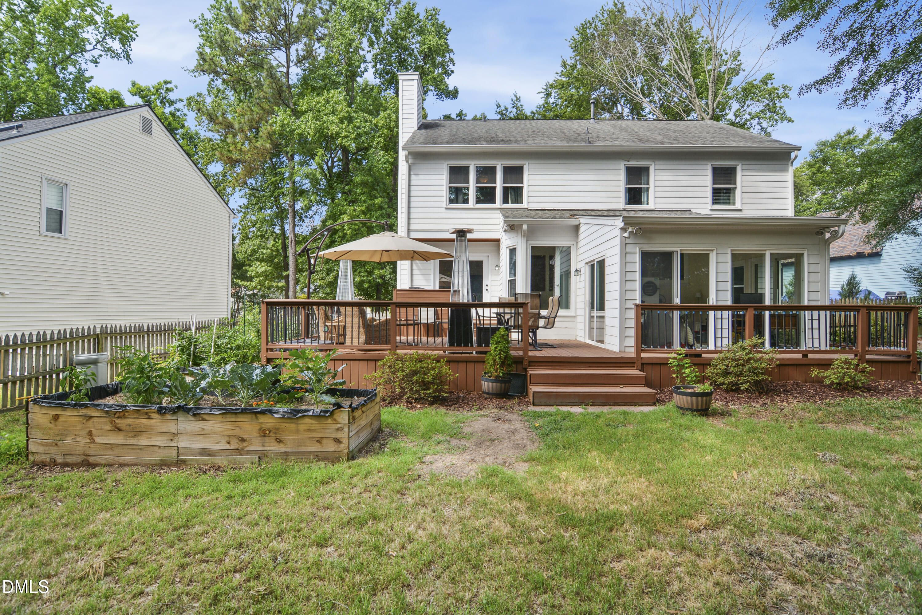 812 Beddingfield Drive Property Photo 28