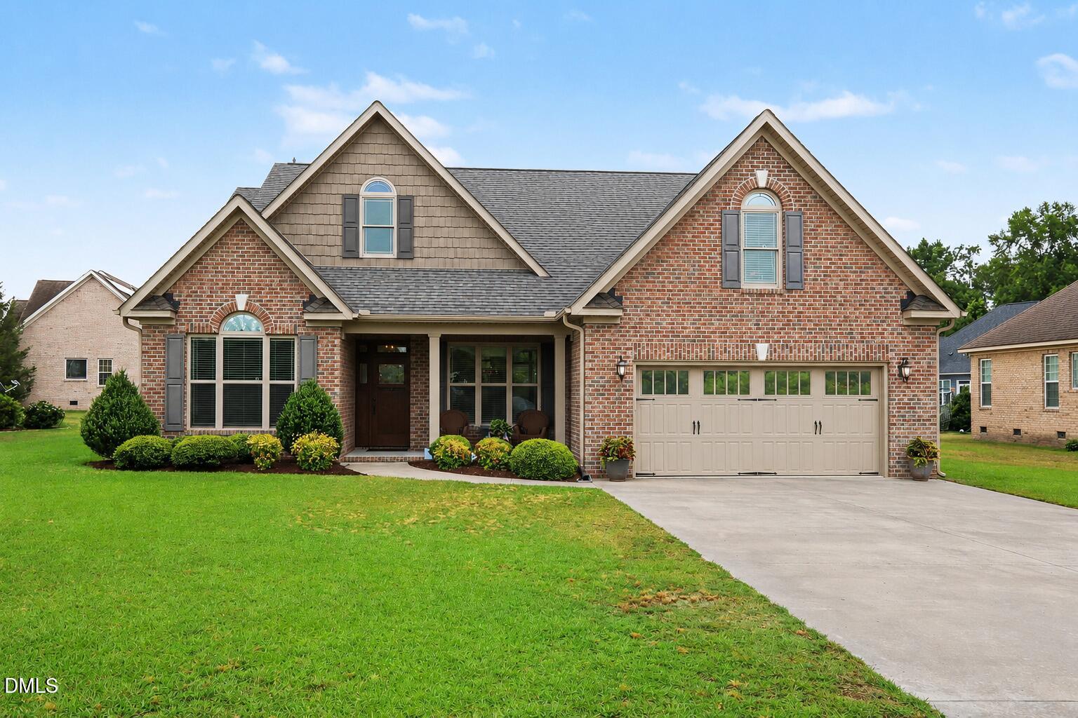1404 Sunset Drive Property Photo 1