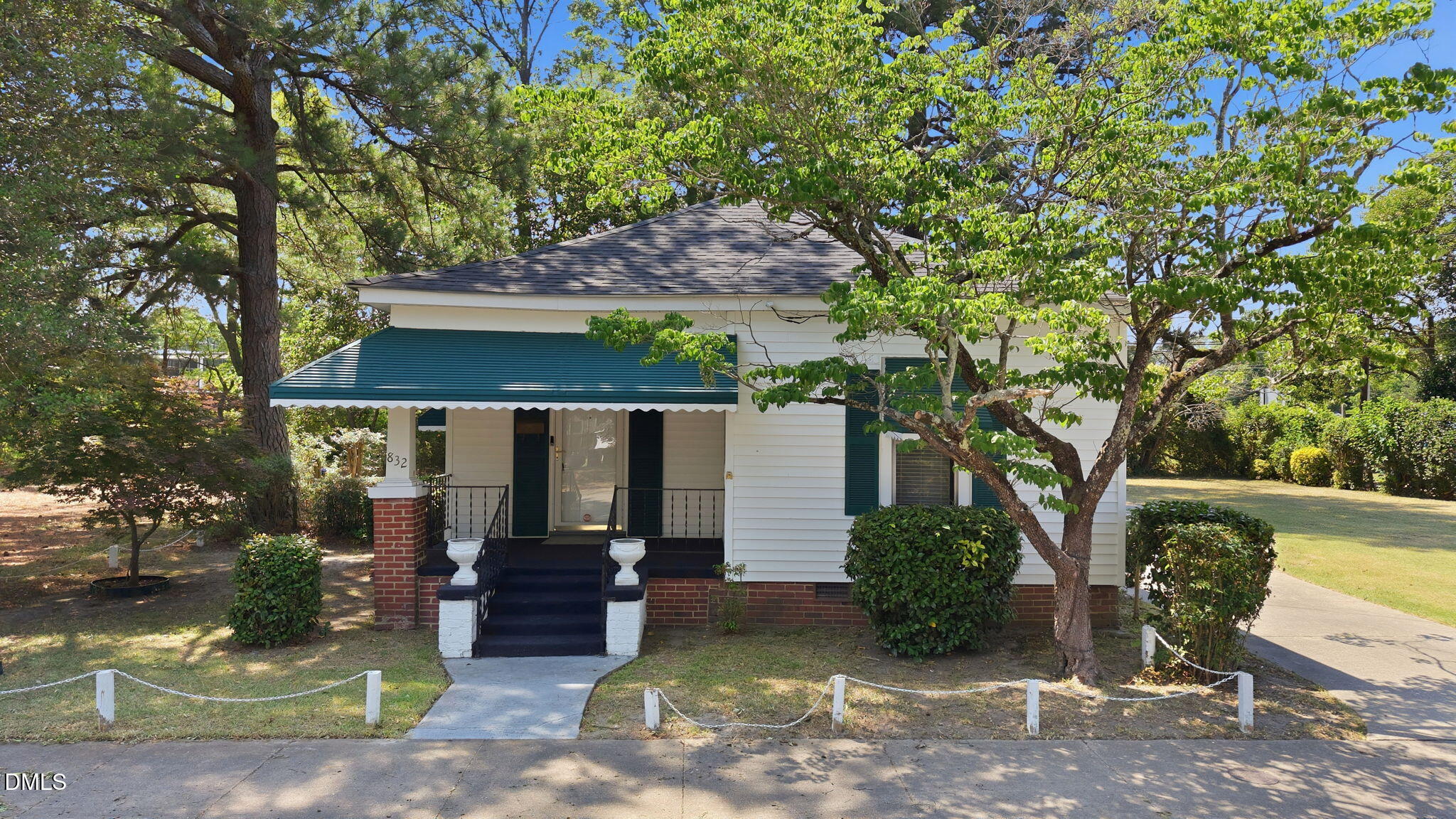 832 Garvis Street Property Photo 1