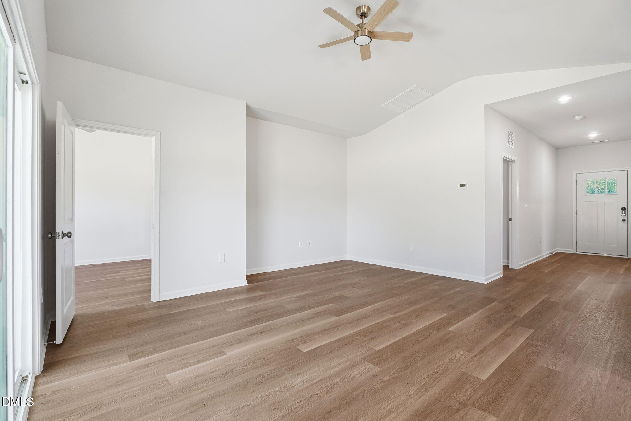 9000 Phoenix Court Property Photo 10