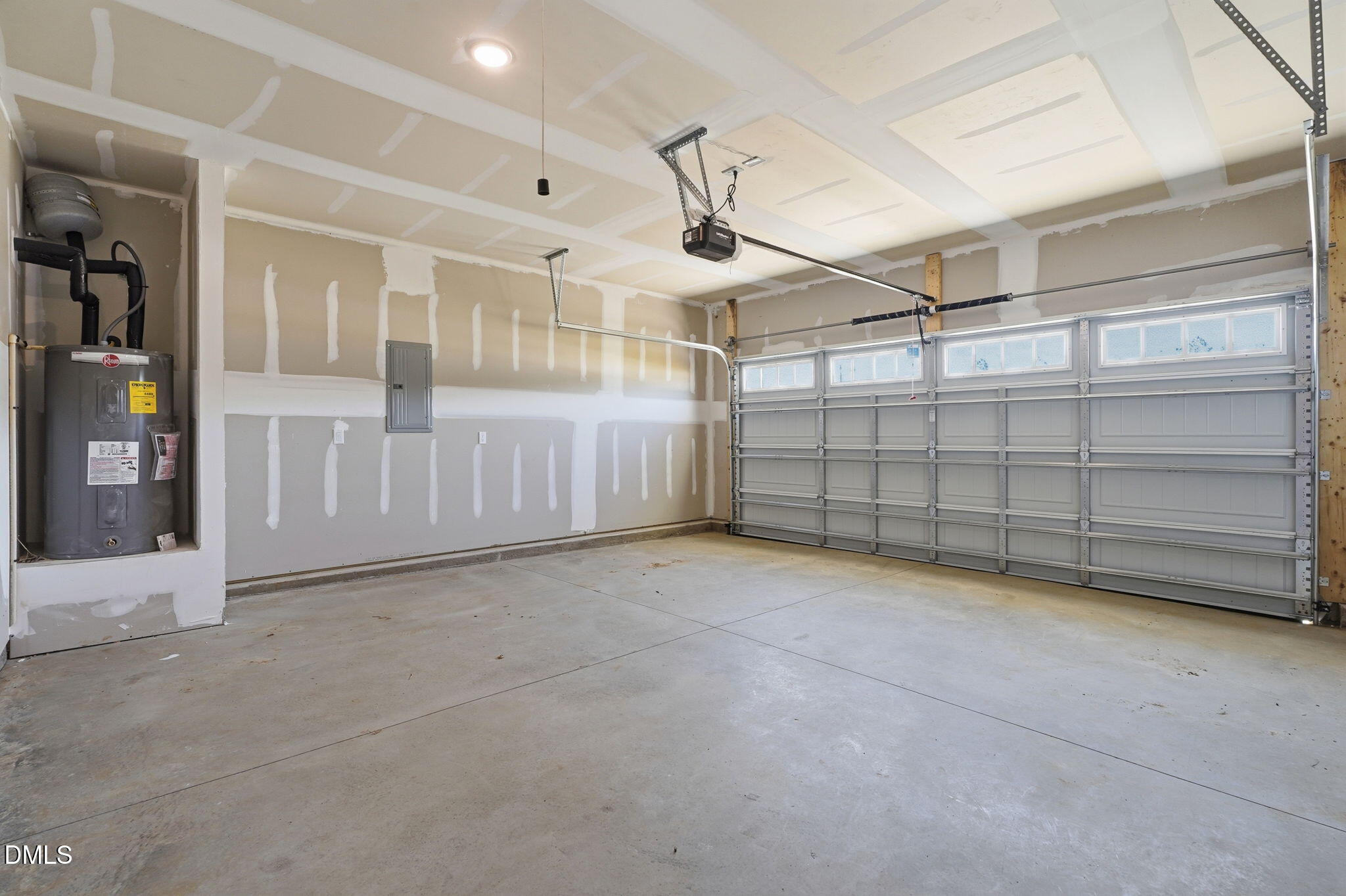 9000 Phoenix Court Property Photo 28