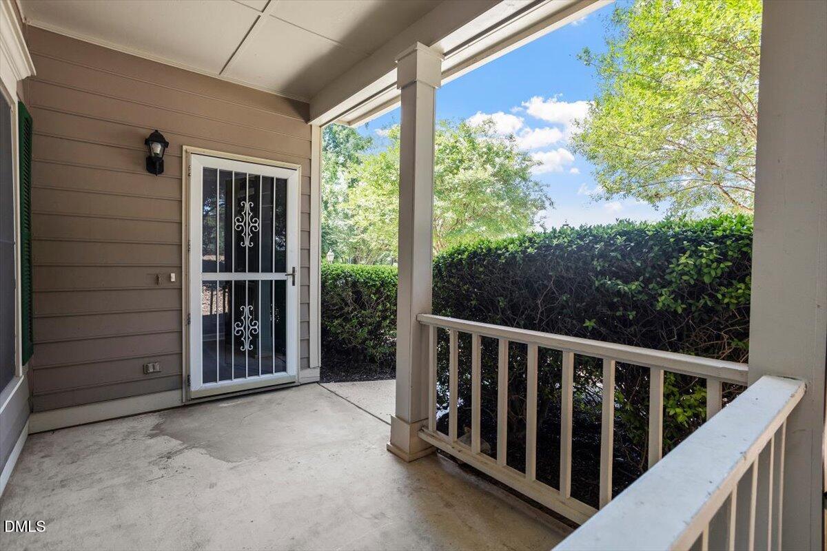 4016 Charleston Park Drive Property Photo 5