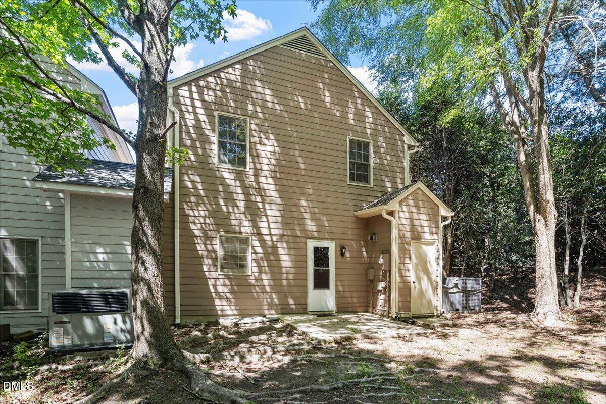 4016 Charleston Park Drive Property Photo 7