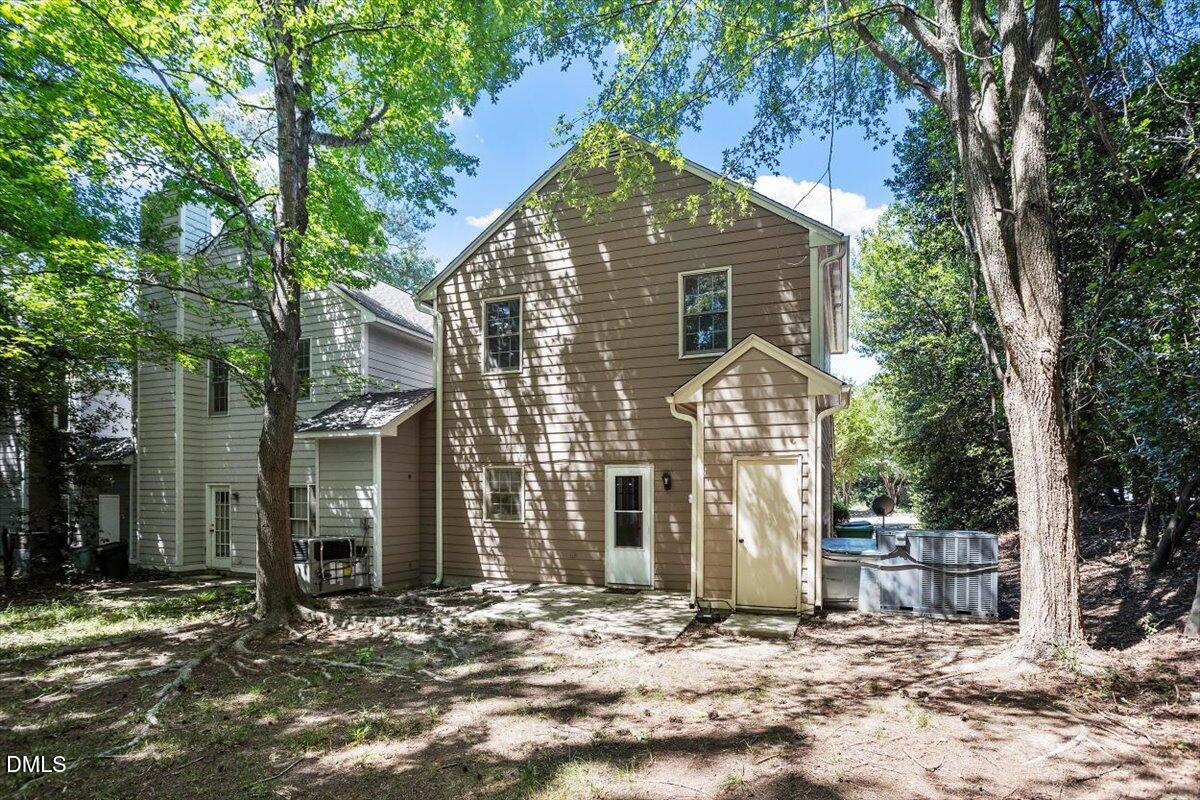 4016 Charleston Park Drive Property Photo 8
