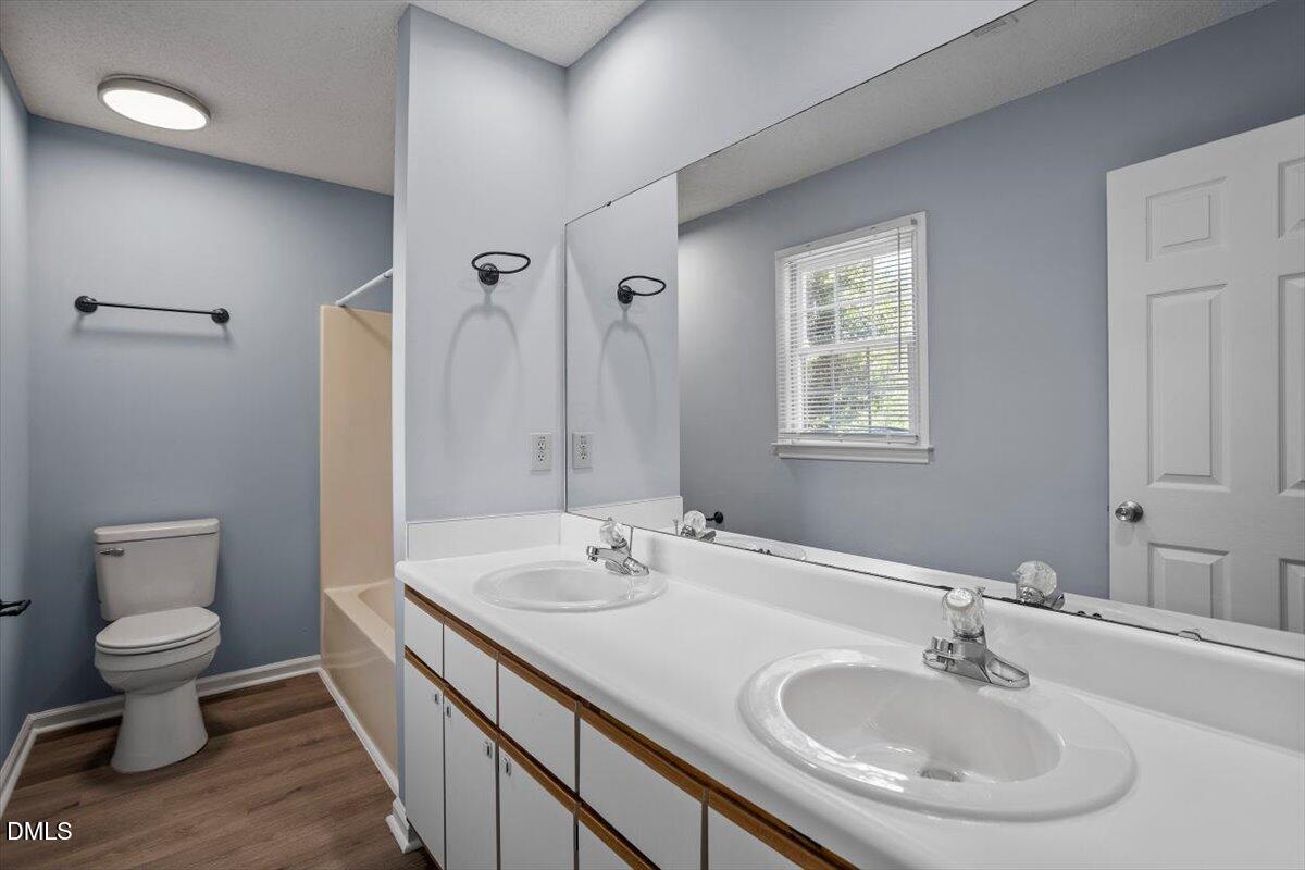 4016 Charleston Park Drive Property Photo 27