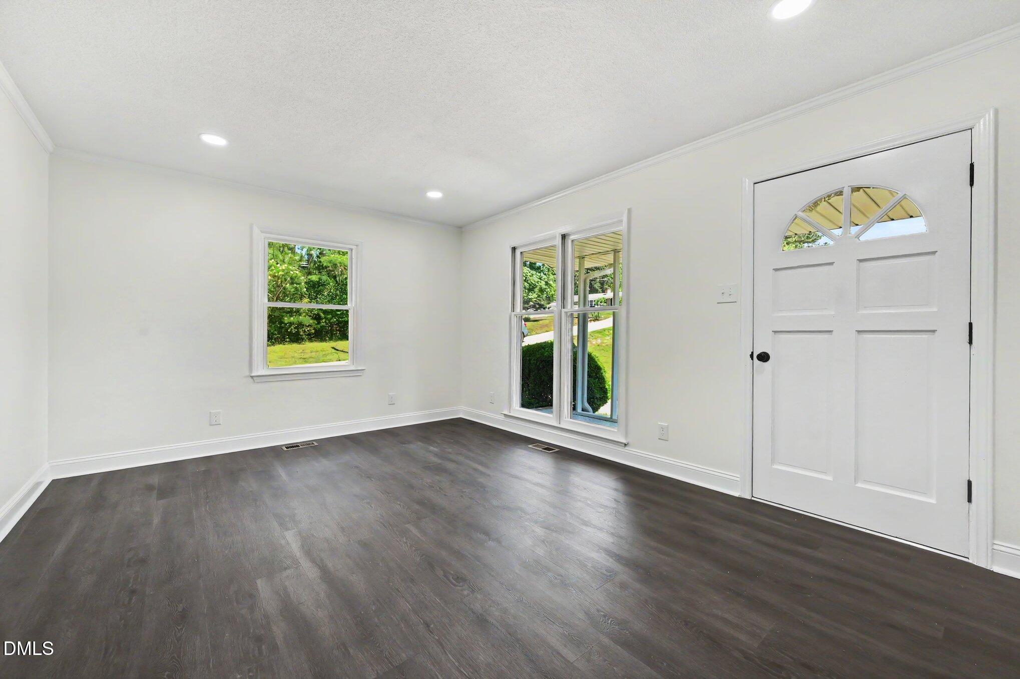 3662 W Antioch Drive Property Photo 6