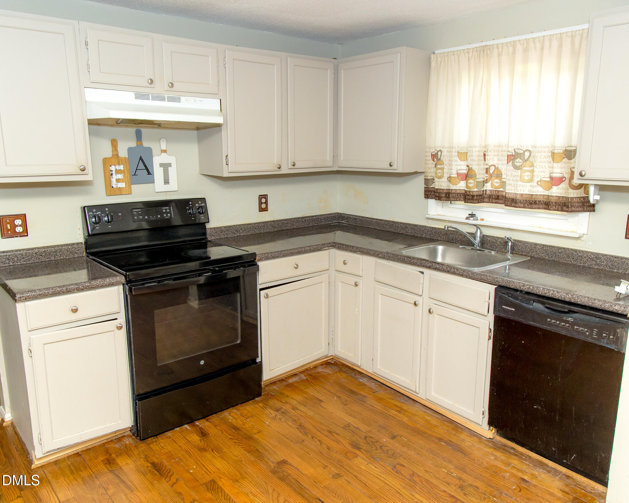 403 Timbermill Lane Property Photo 10