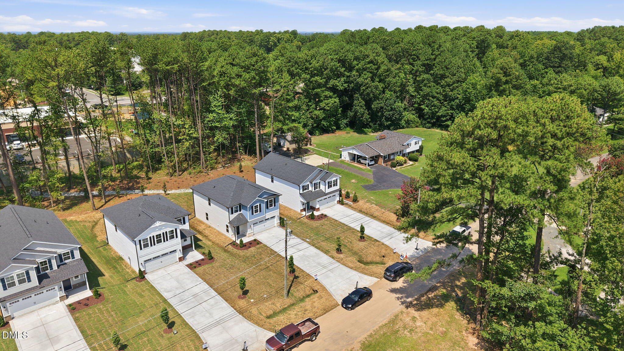 2510 Rolling Pines Avenue Property Photo 5