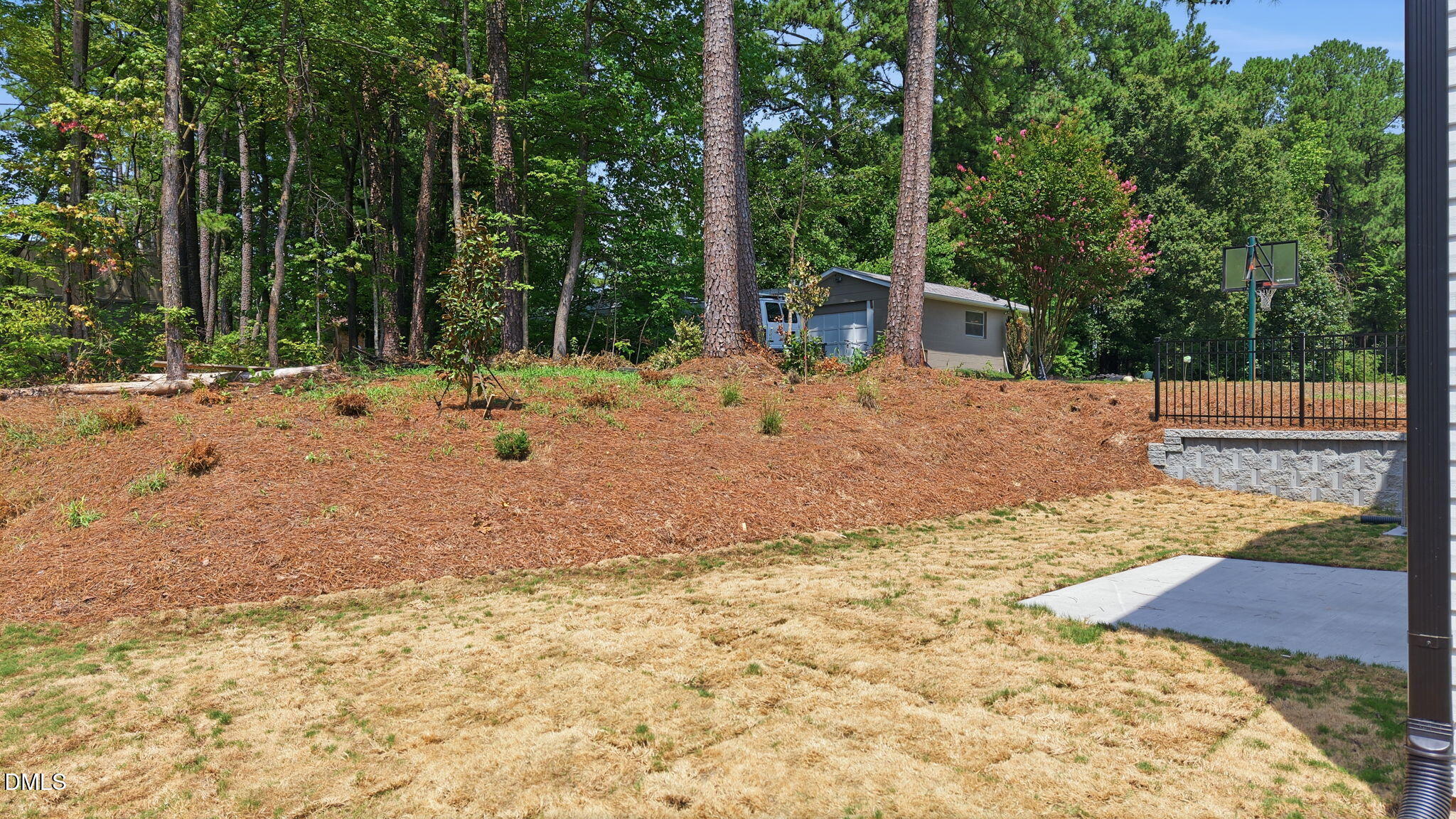 2510 Rolling Pines Avenue Property Photo 38