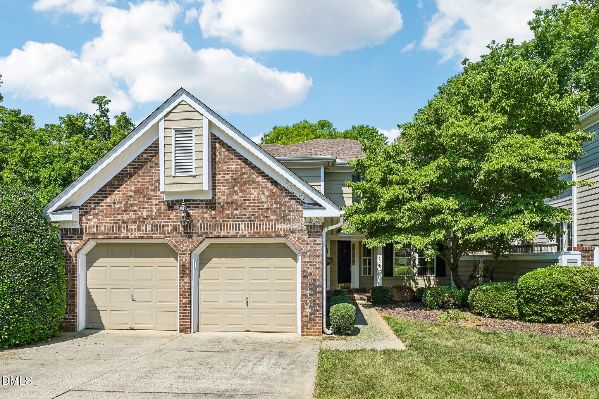 204 Walter Hagen Drive Property Photo 1