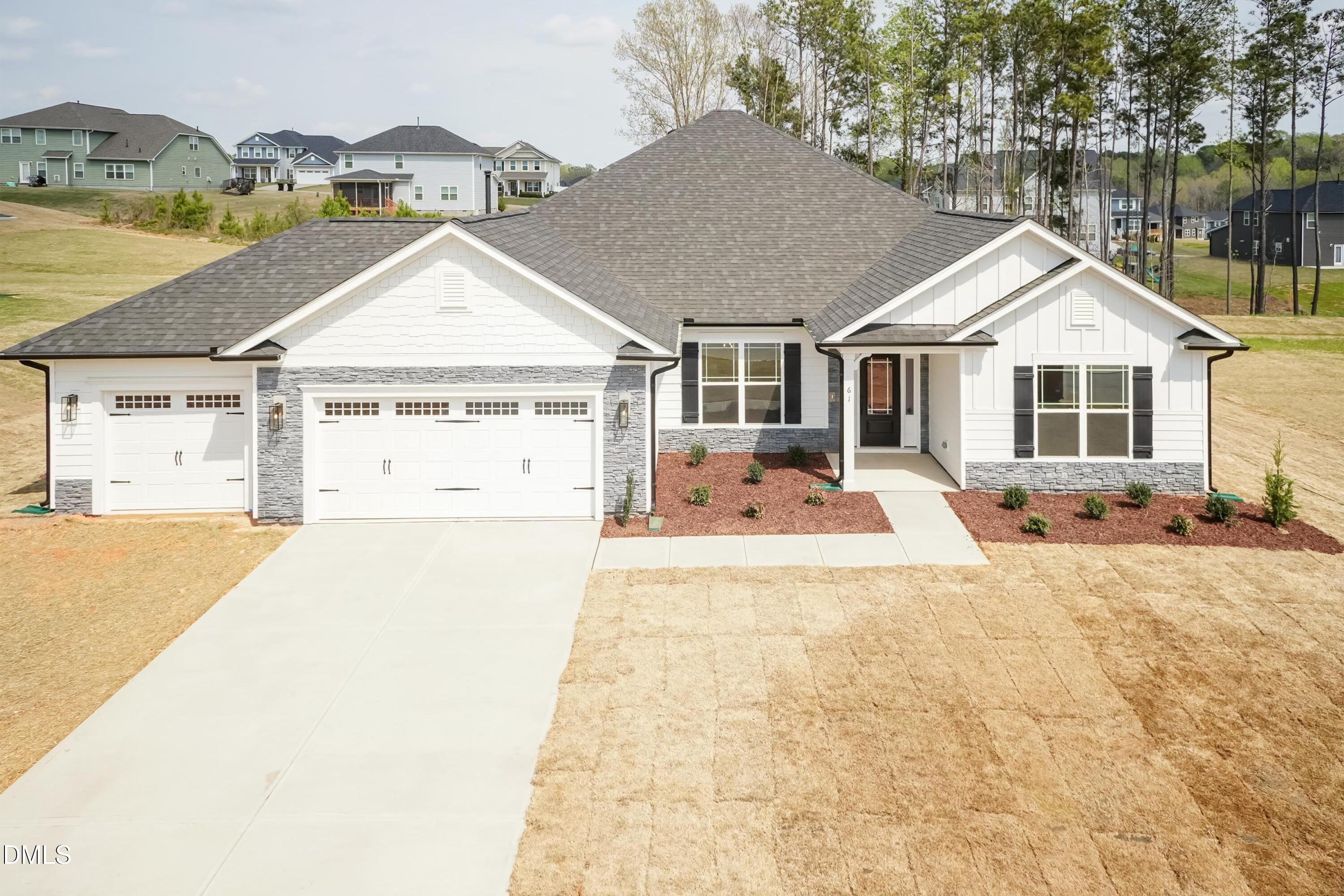 112 Deep Blue Trail Property Photo 1