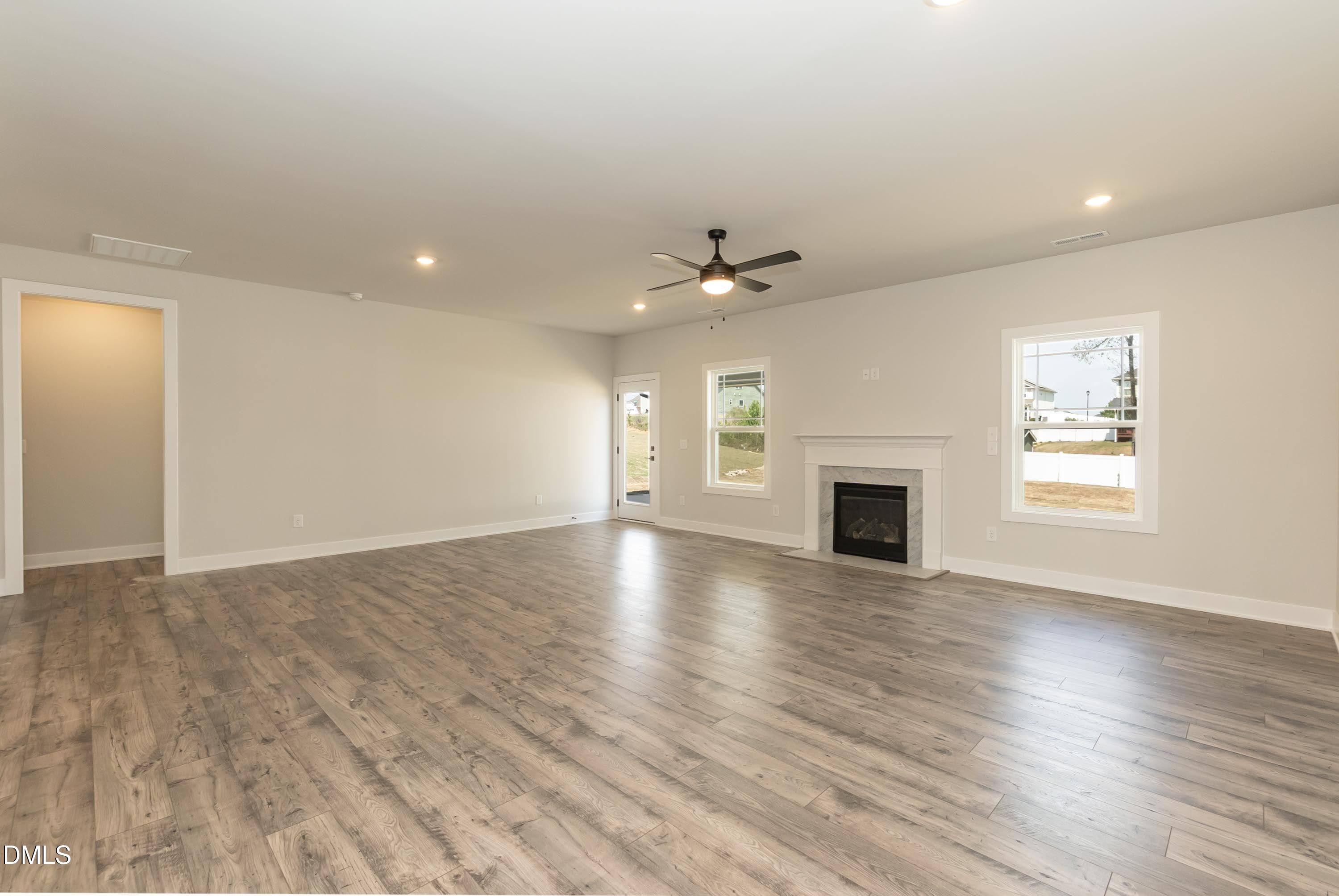 112 Deep Blue Trail Property Photo 21