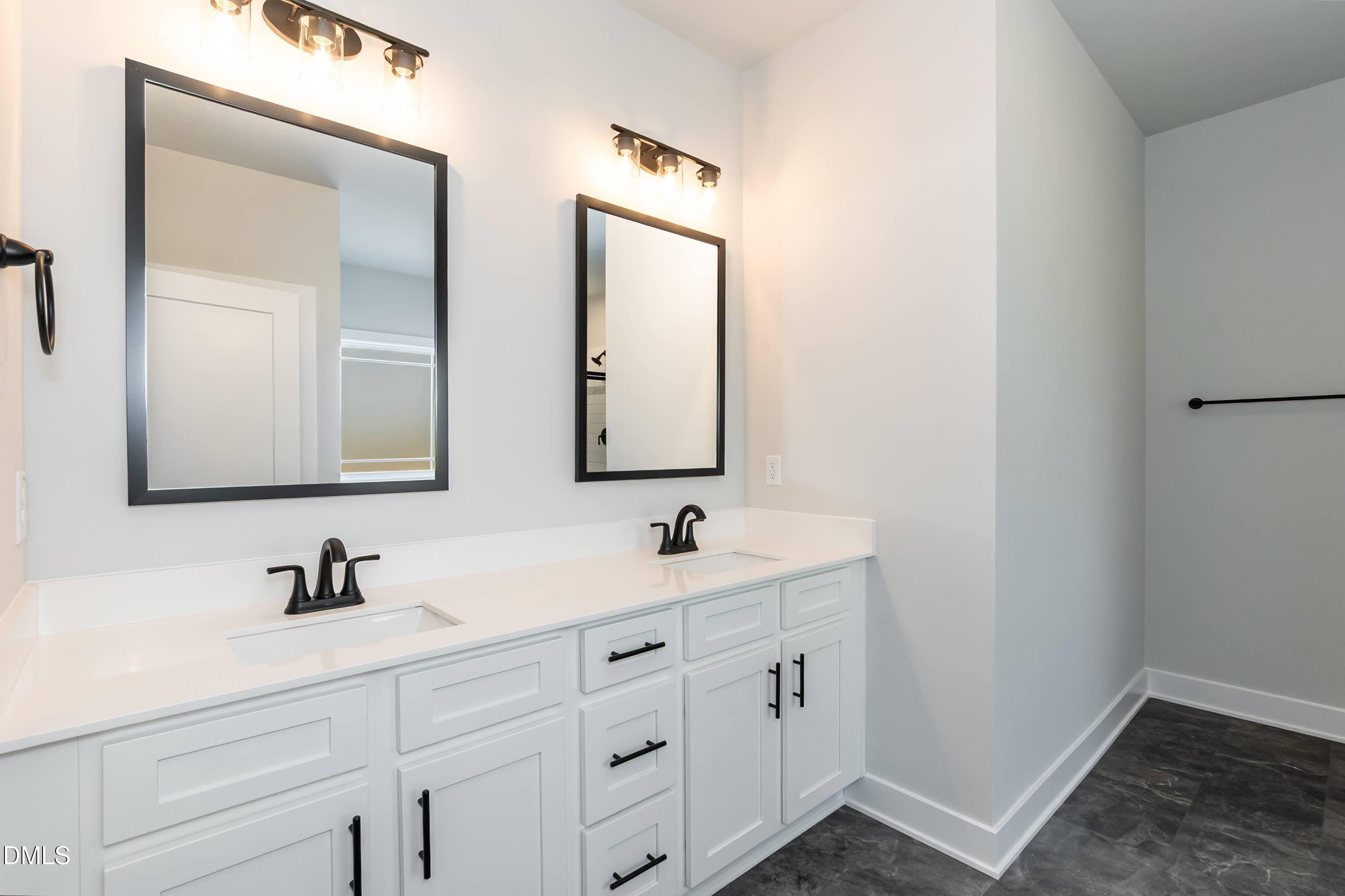112 Deep Blue Trail Property Photo 30