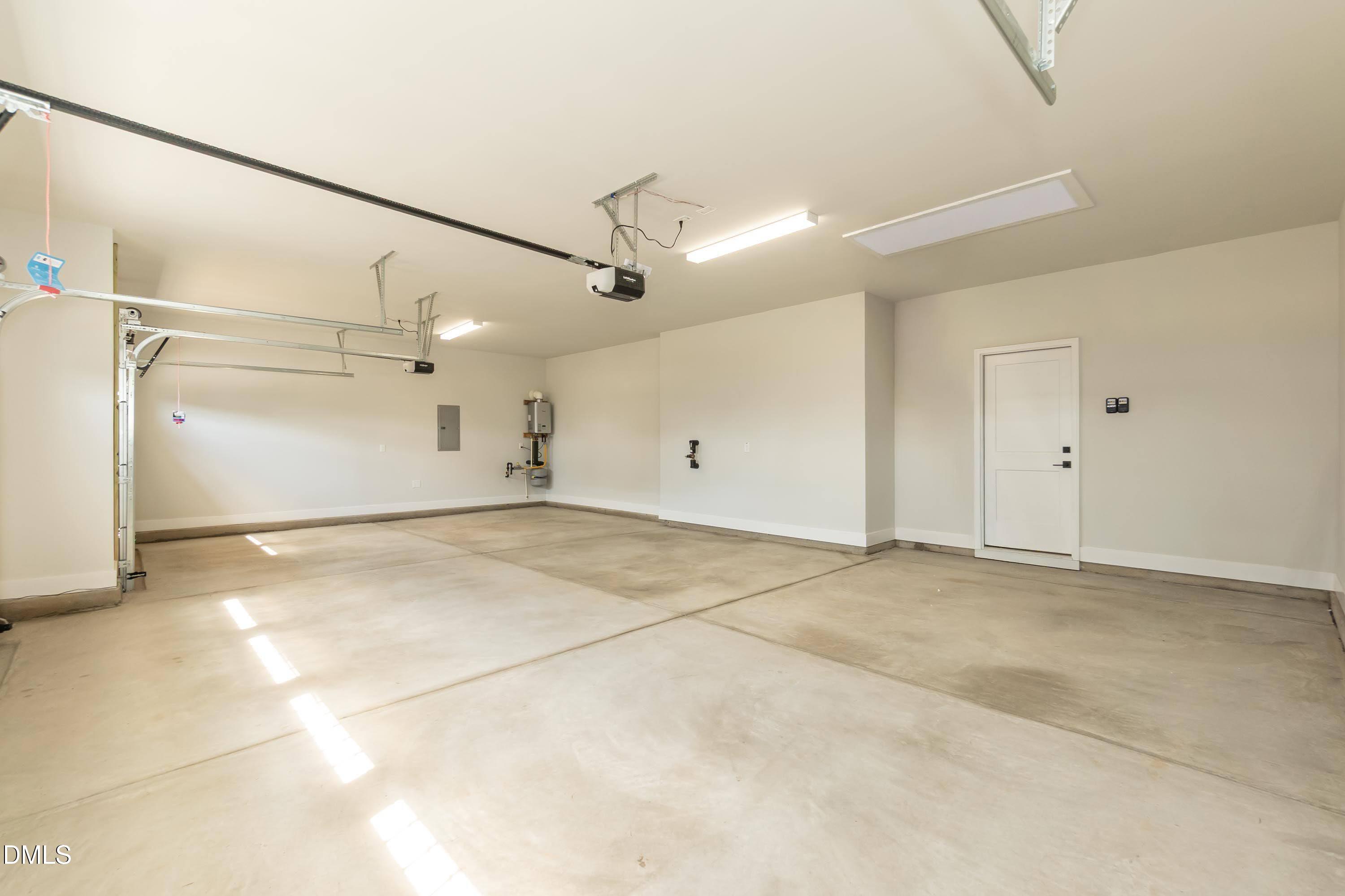 112 Deep Blue Trail Property Photo 49