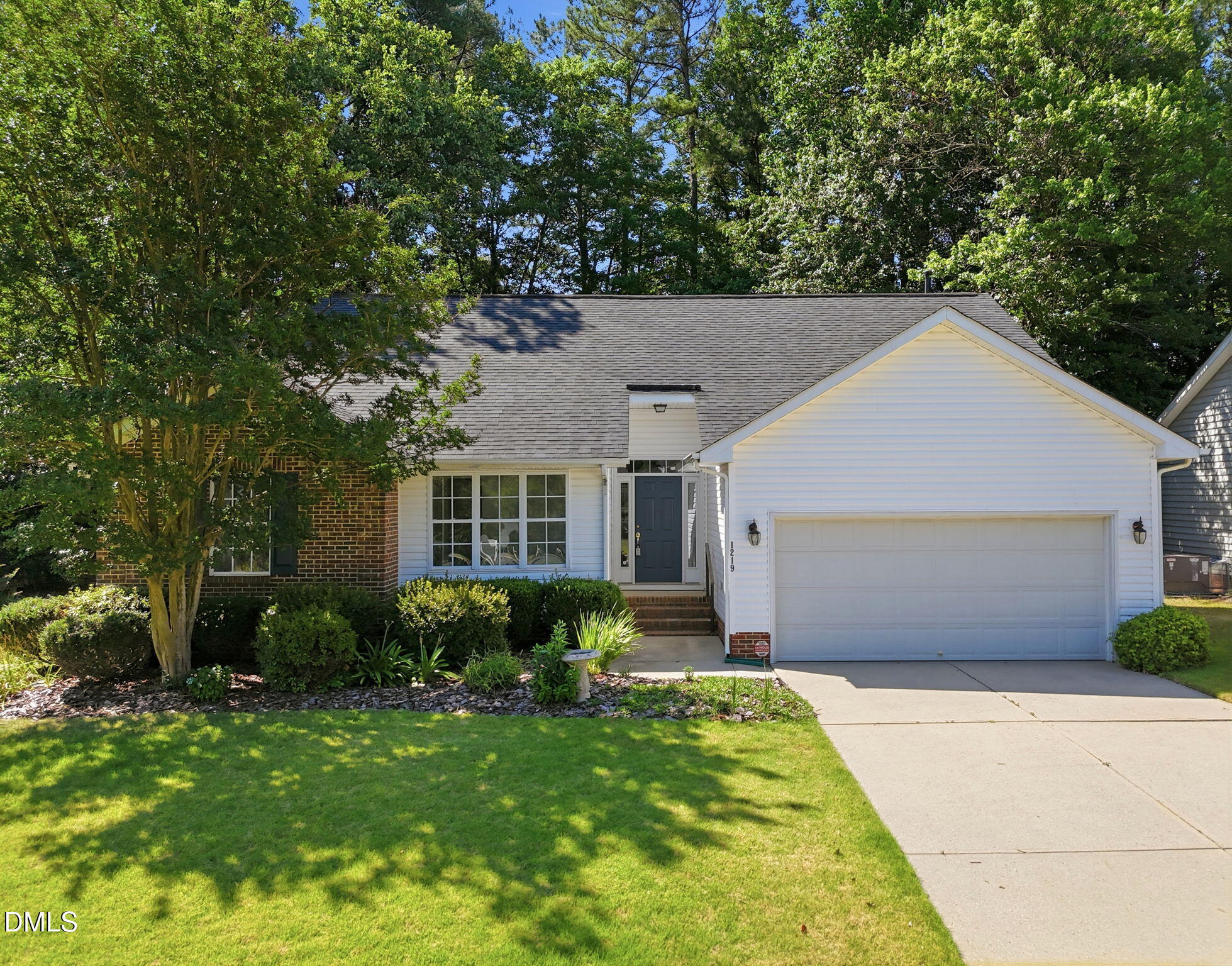1219 Waterford Green Drive Property Photo 1